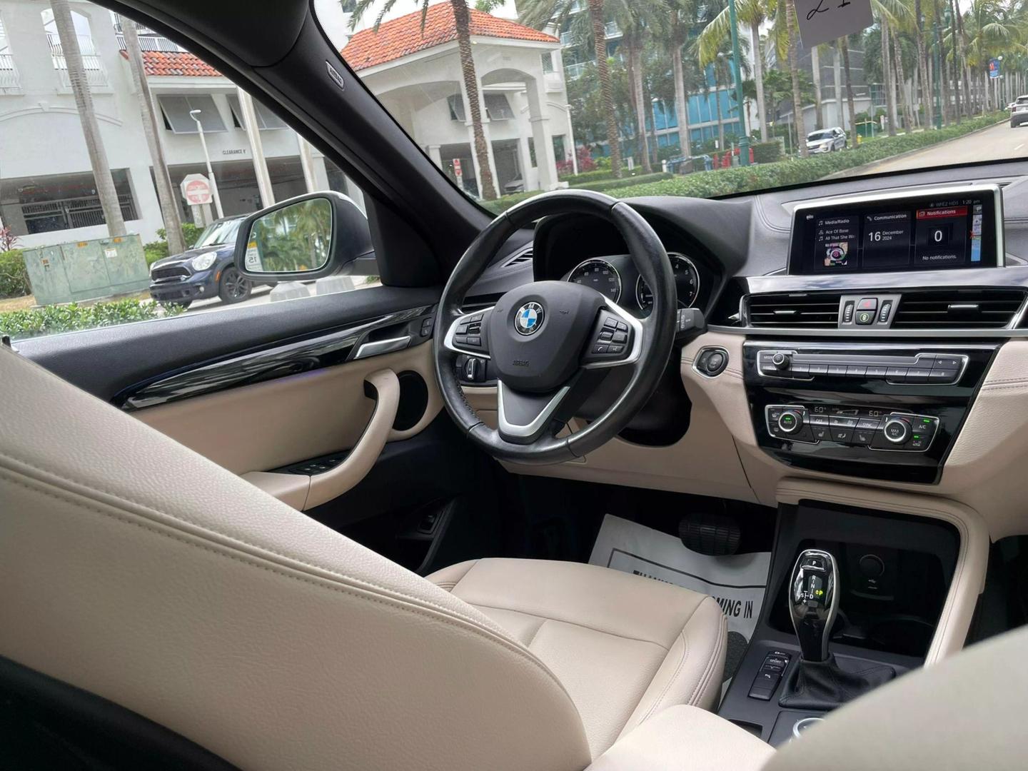 2021 BMW X1 28i photo 14