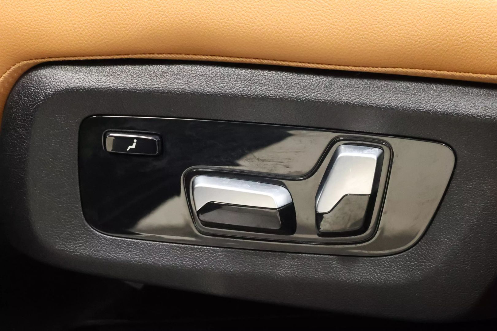 2022 Bmw X7 - Image 48