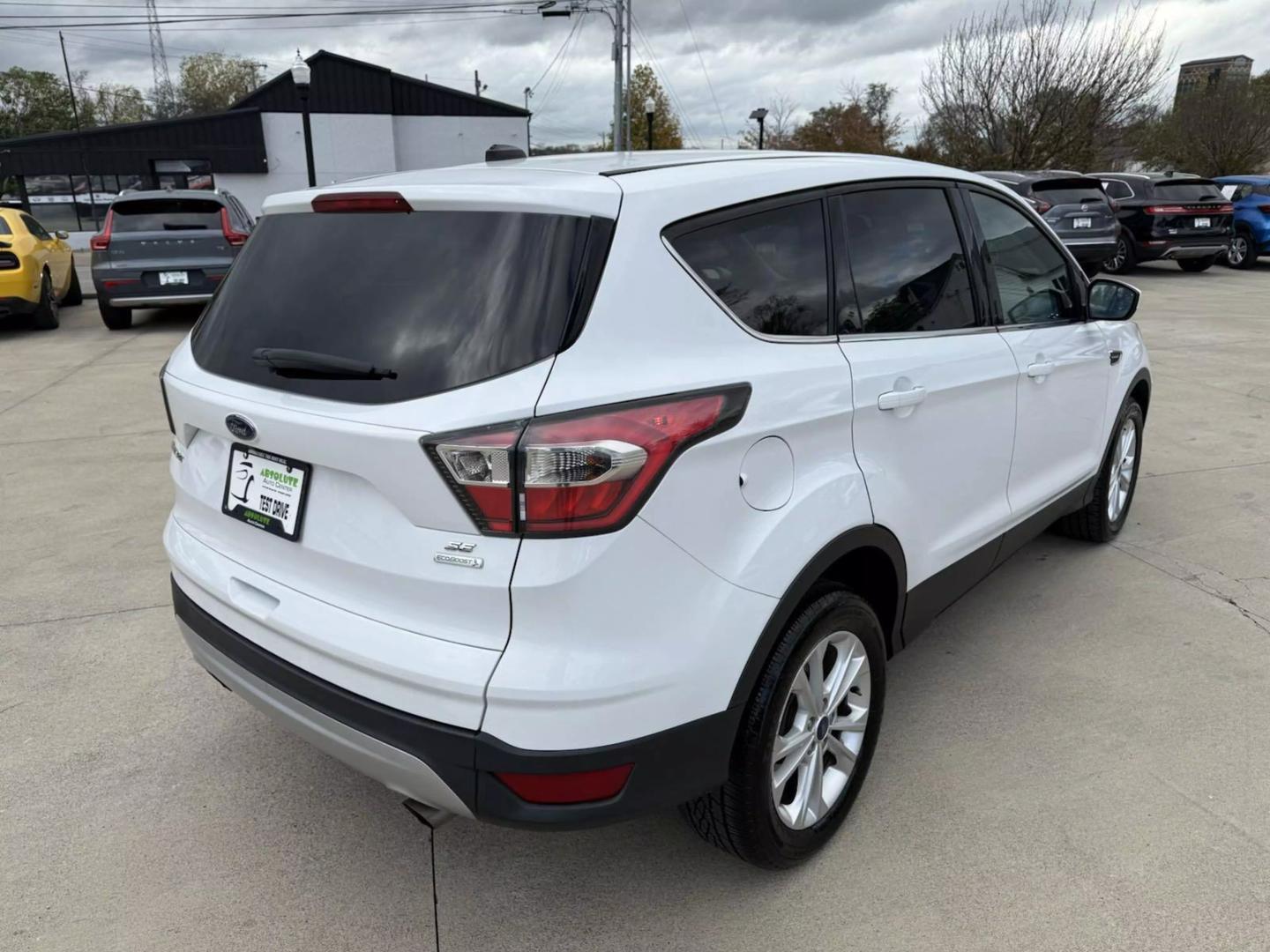 2017 Ford Escape SE photo 5