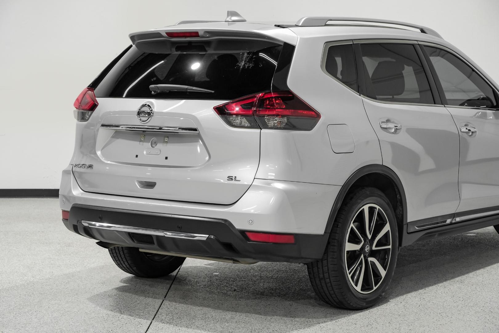 2019 Nissan Rogue SL photo 12