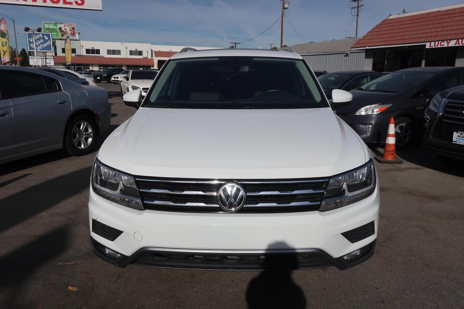 Volkswagen Tiguan's photo