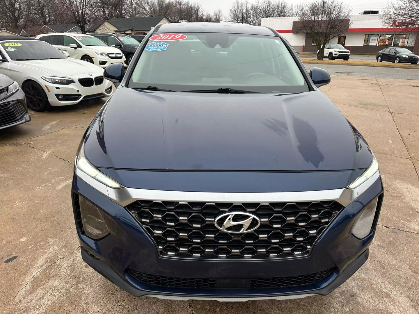 2019 Hyundai Santa Fe SE photo 5