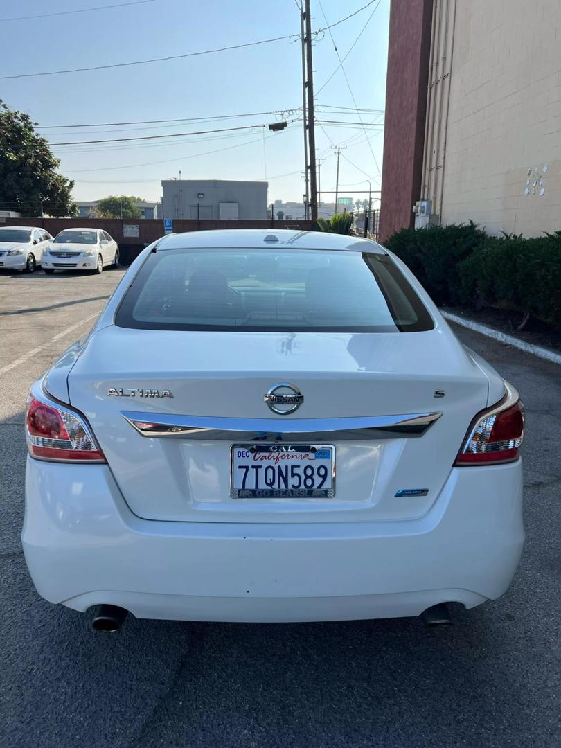 2014 Nissan Altima S photo 8