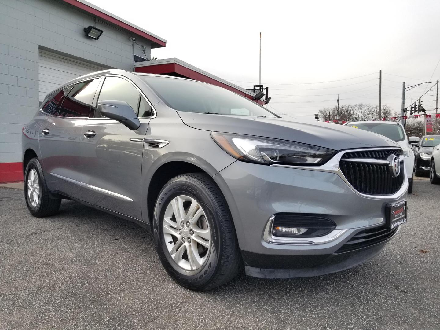 2019 Buick Enclave Essence photo 2