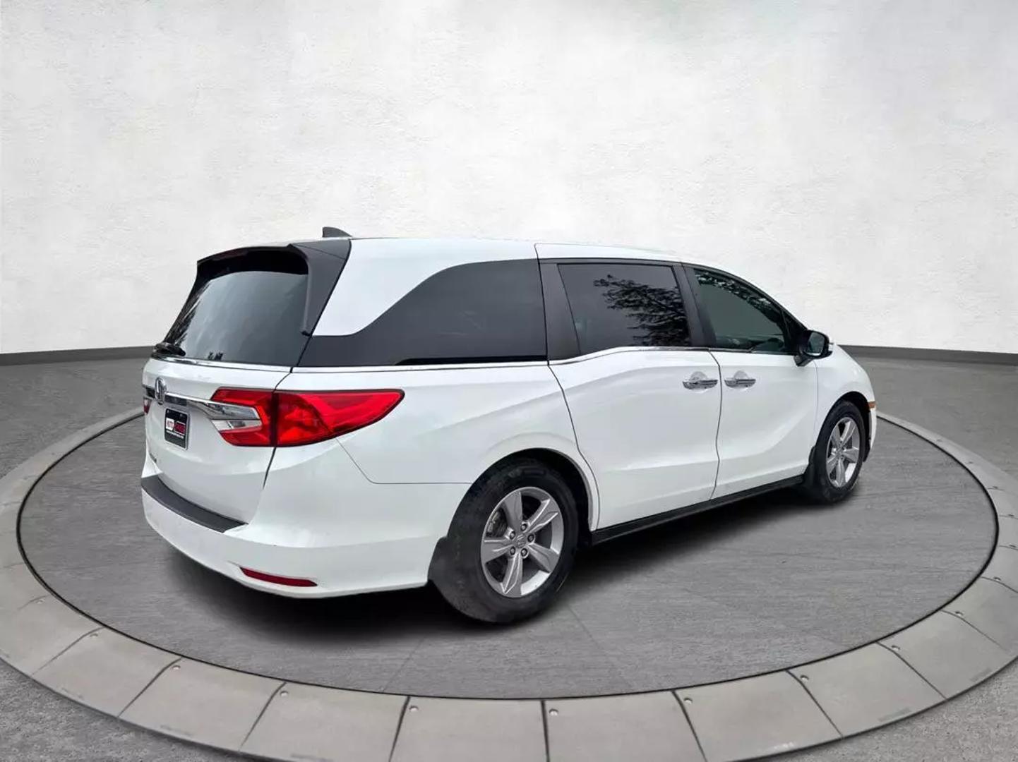 2020 Honda Odyssey EX photo 3