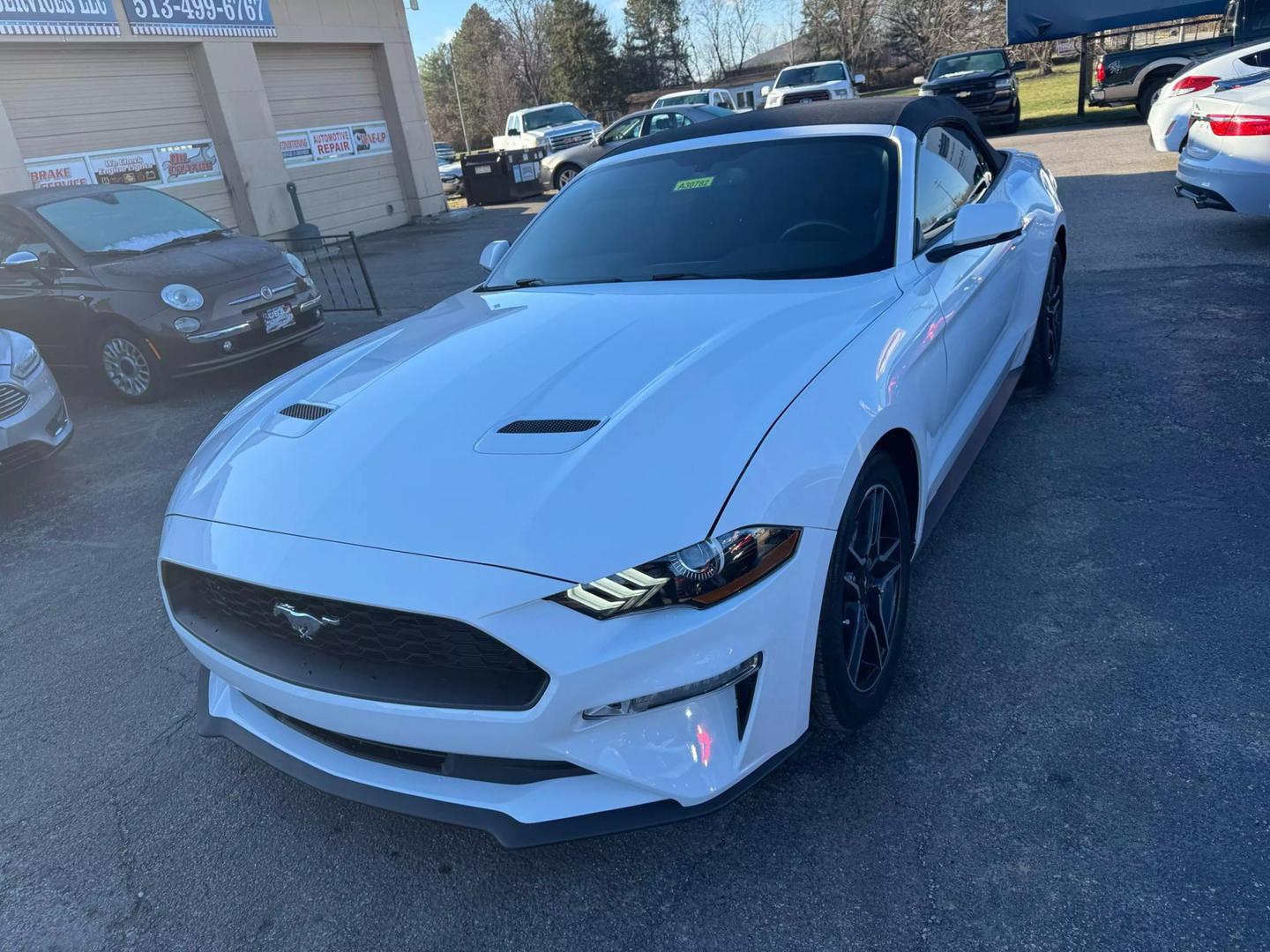 2018 Ford Mustang EcoBoost Premium photo 2