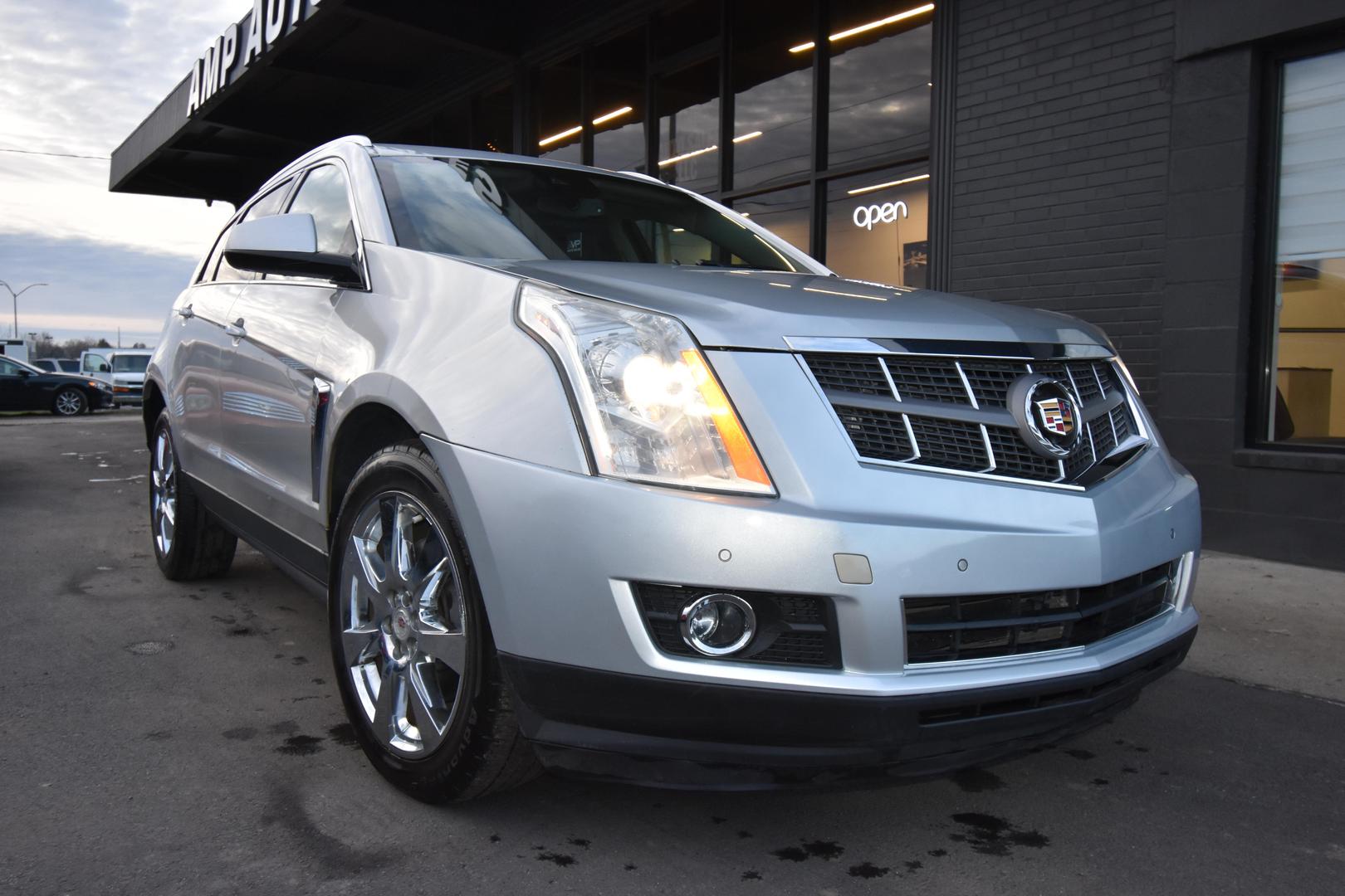 Cadillac SRX's photo