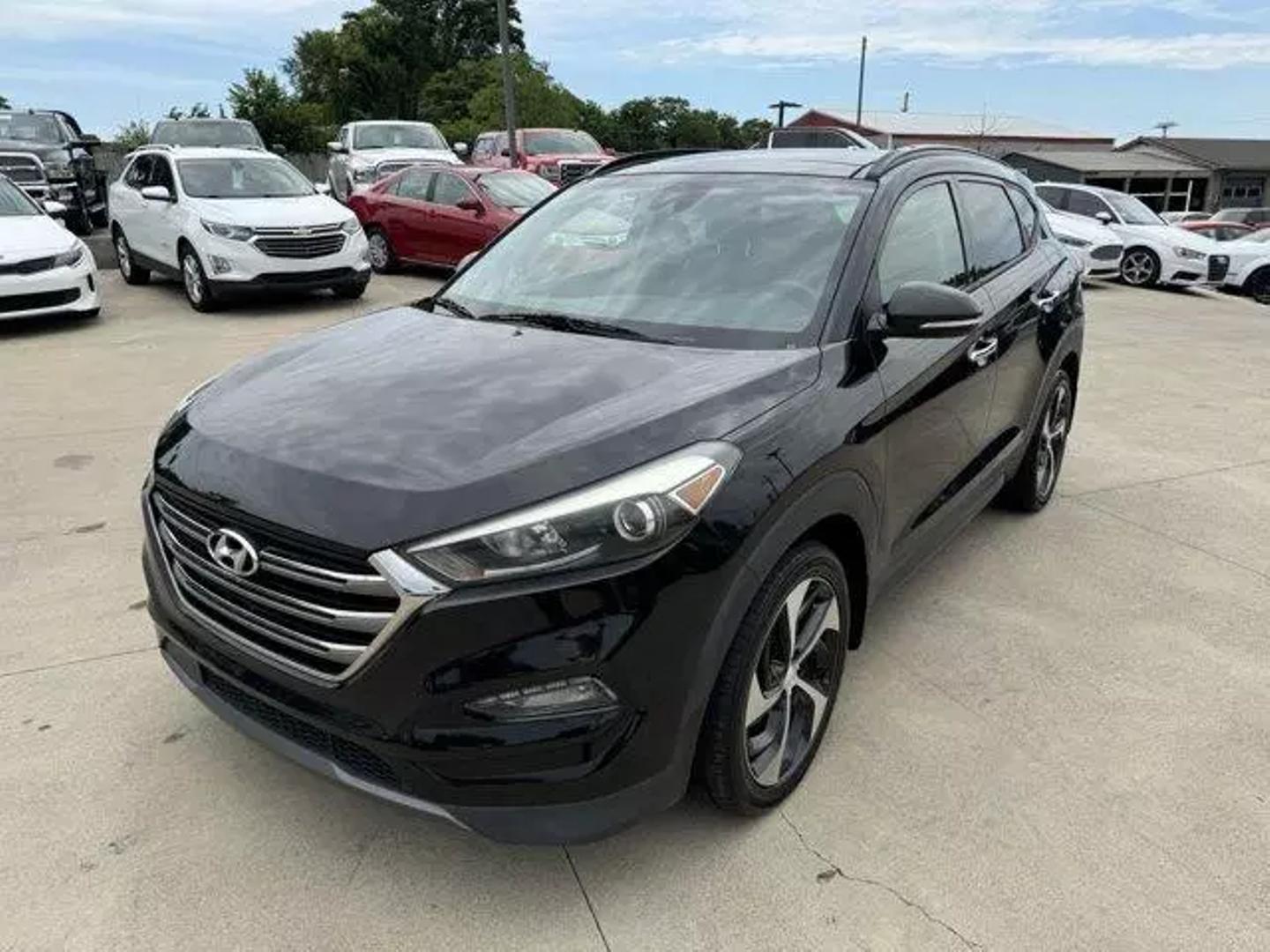 Hyundai Tucson's photo