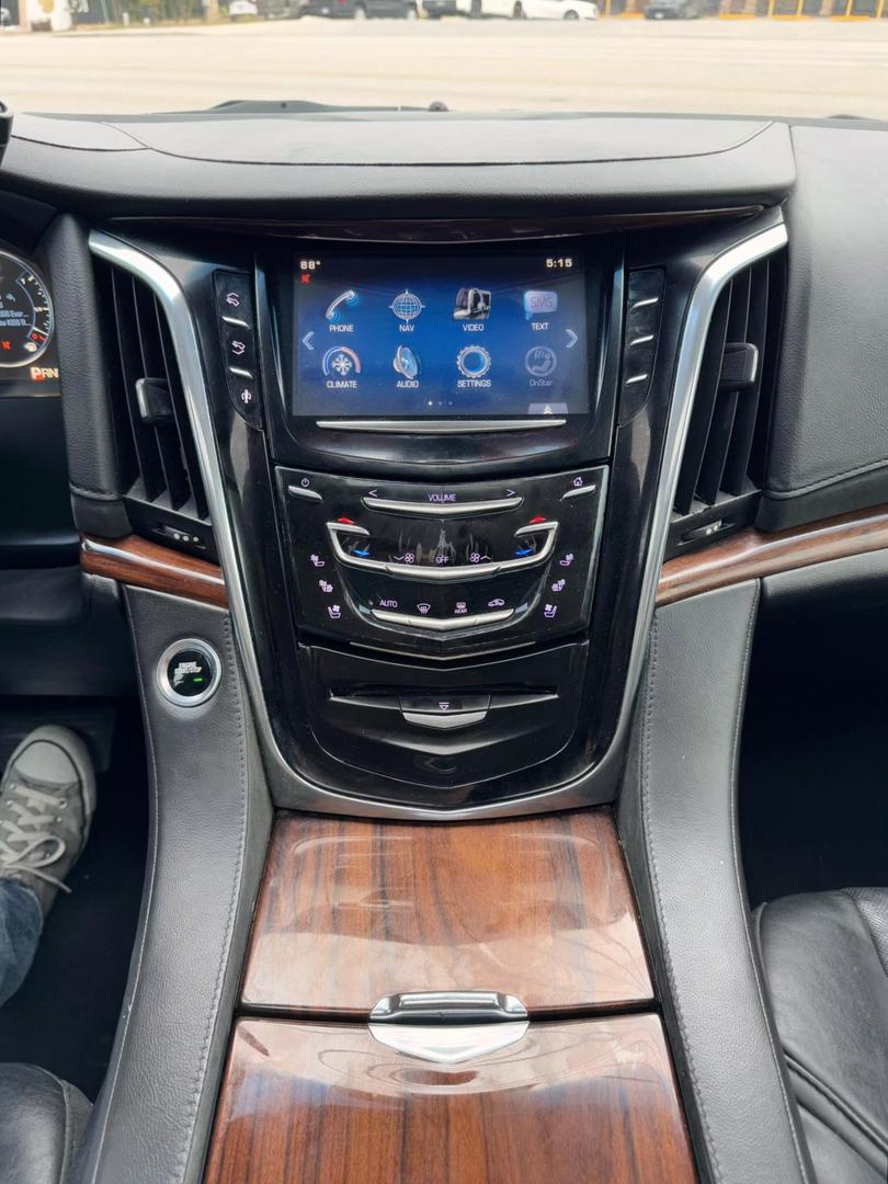 2015 Cadillac Escalade ESV Luxury photo 12