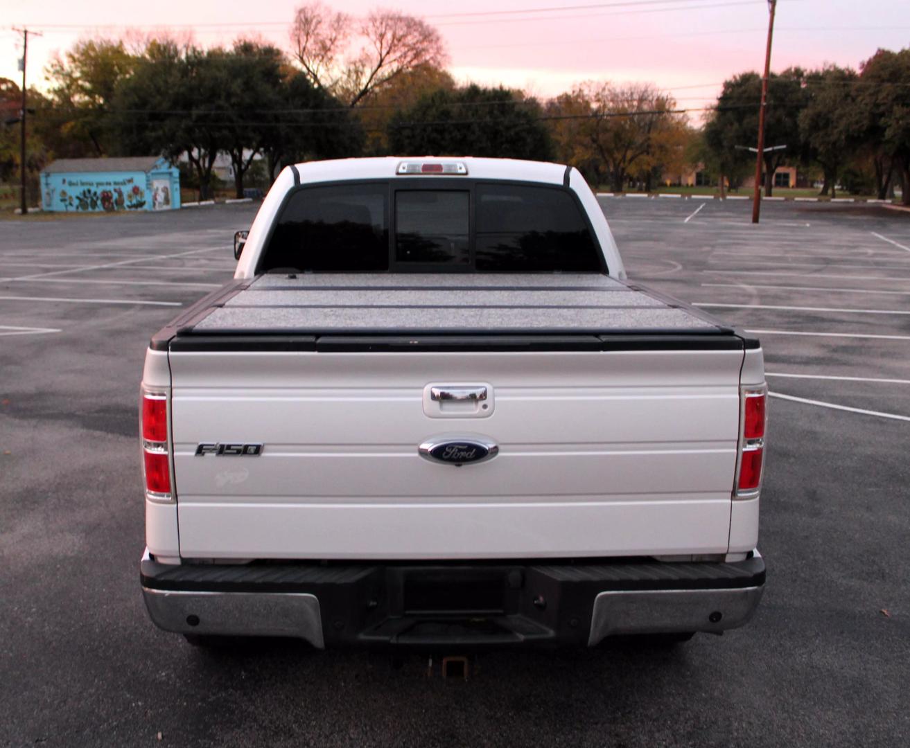 2014 Ford F-150 Lariat photo 12