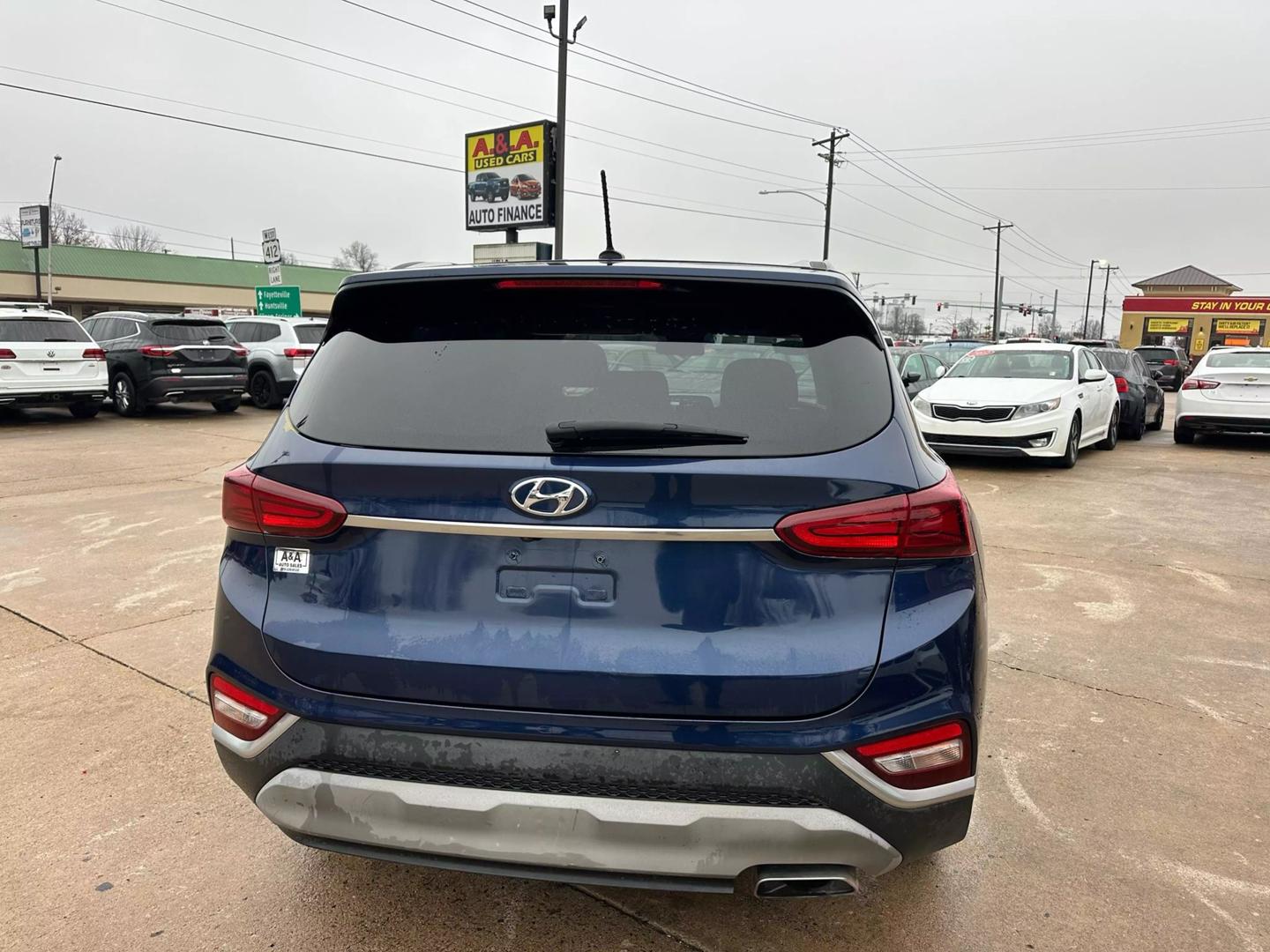 2019 Hyundai Santa Fe SE photo 6