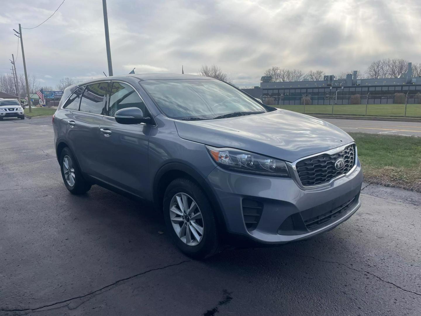 2020 Kia Sorento LX photo 3