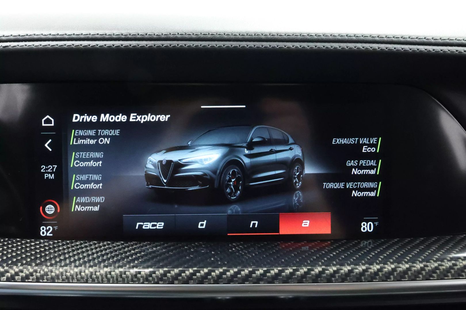 2022 Alfa Romeo Stelvio - Image 31