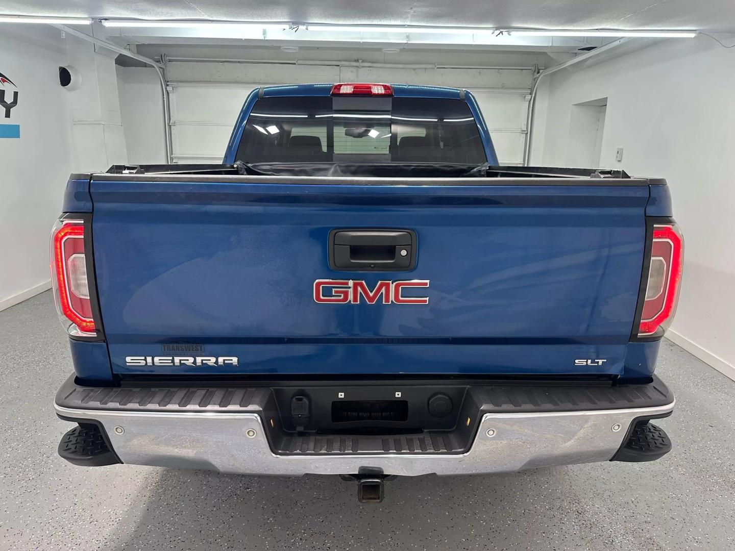 2018 GMC Sierra 1500 SLT photo 4