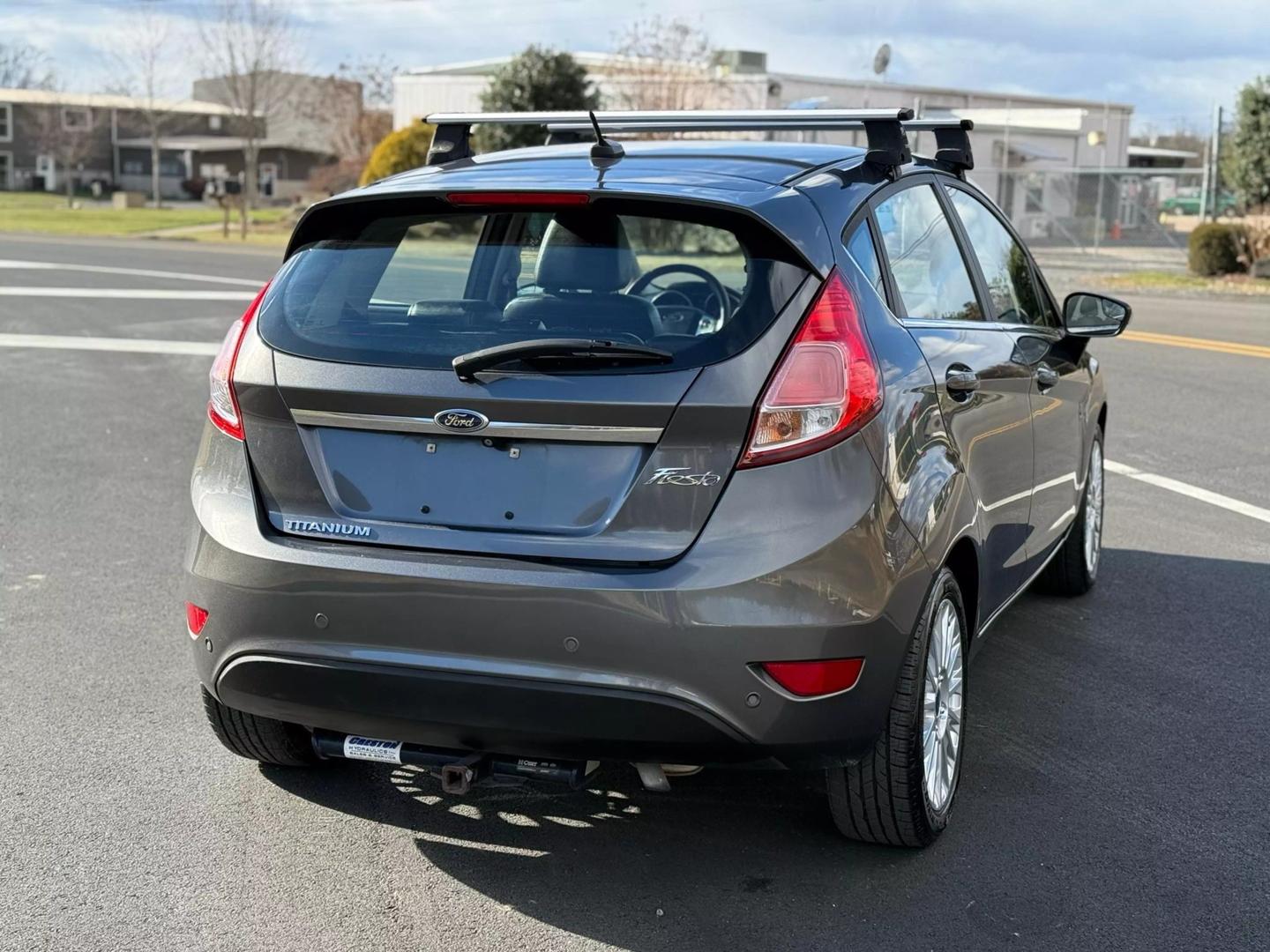 2015 Ford Fiesta Titanium photo 5