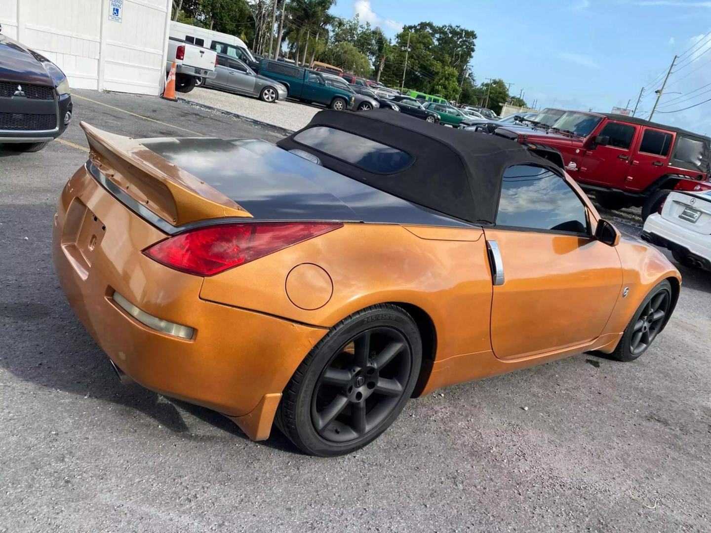 2004 Nissan 350Z Roadster Touring photo 8