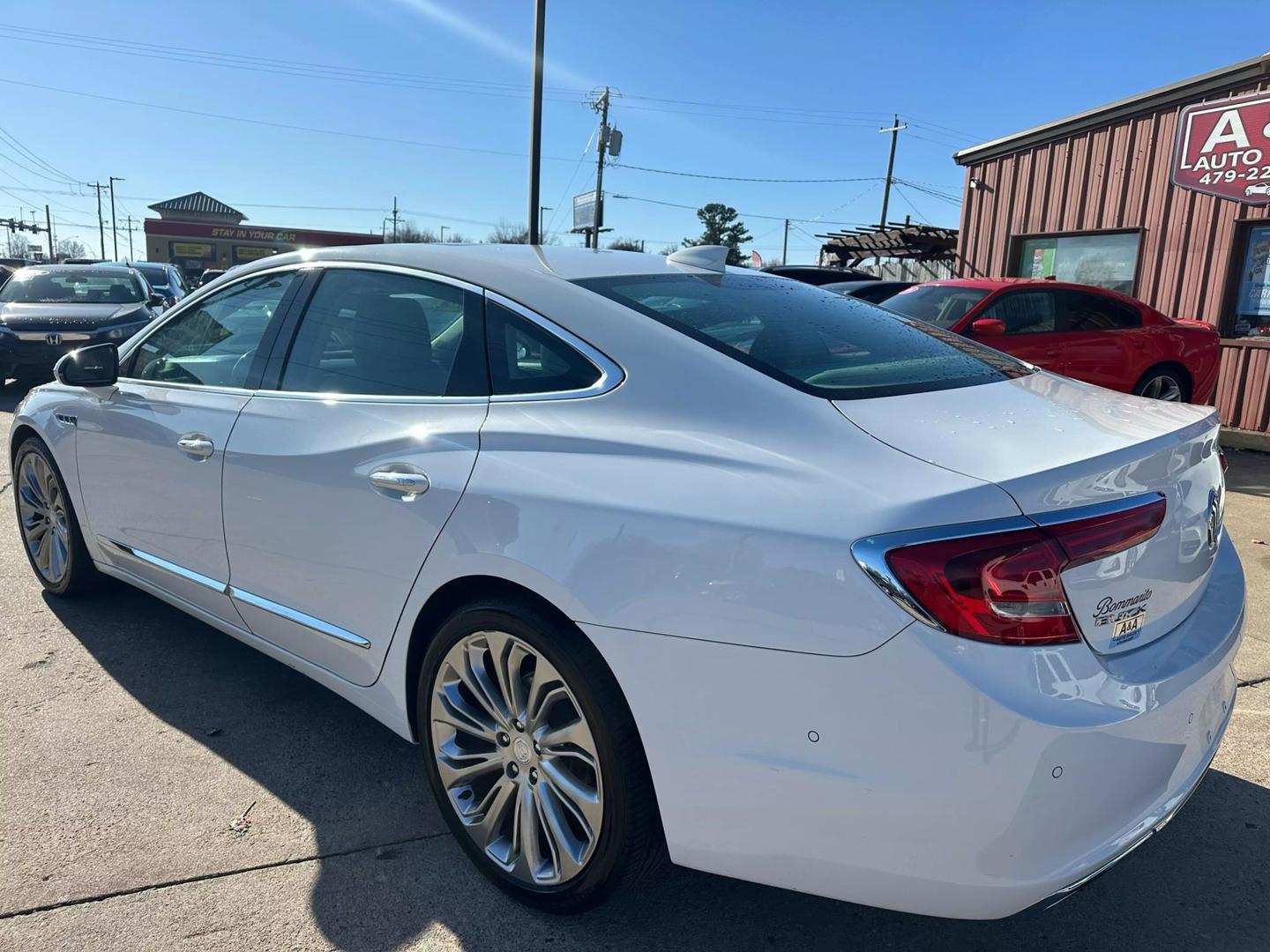 2017 Buick LaCrosse Premium photo 8