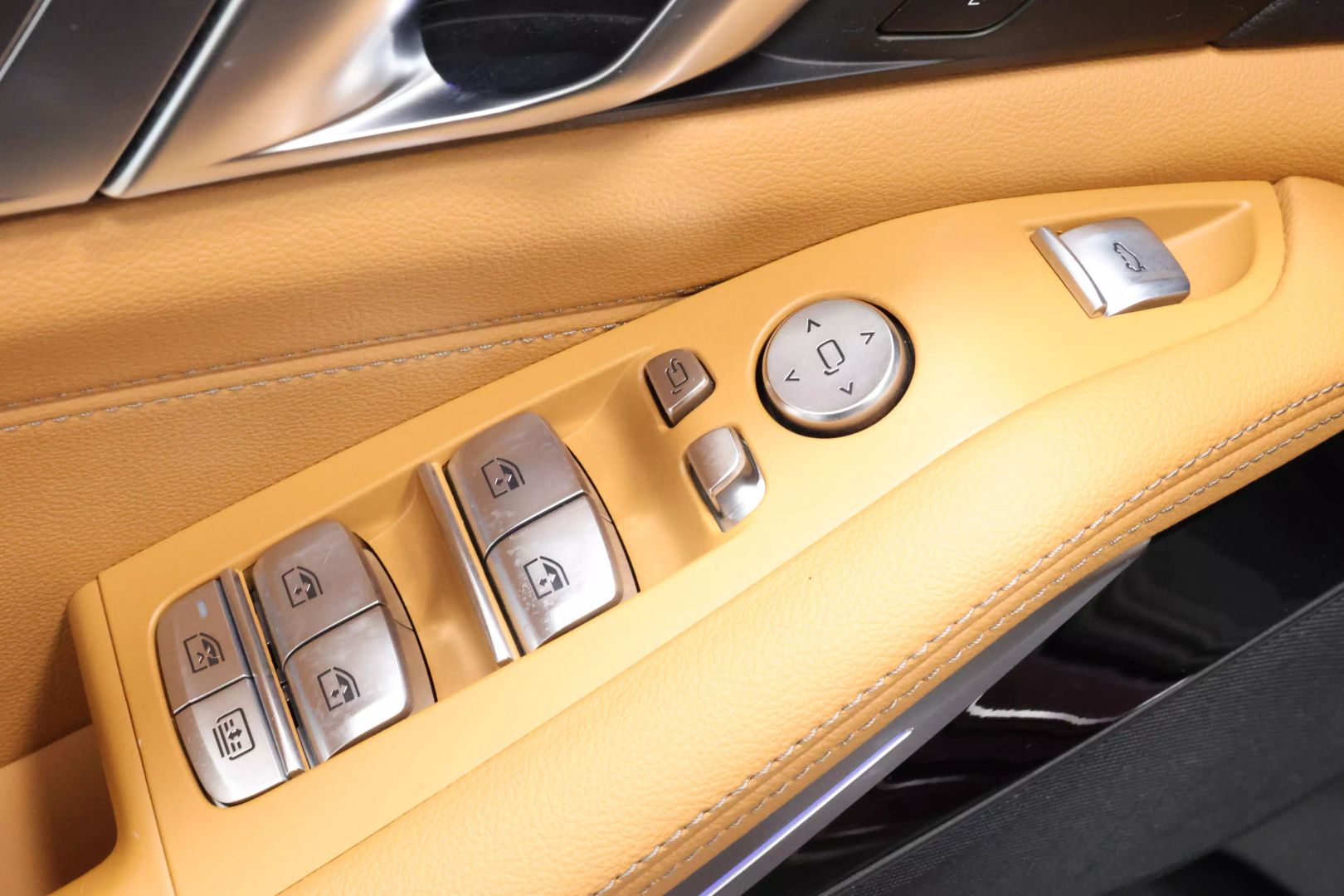 2022 Bmw X7 - Image 9