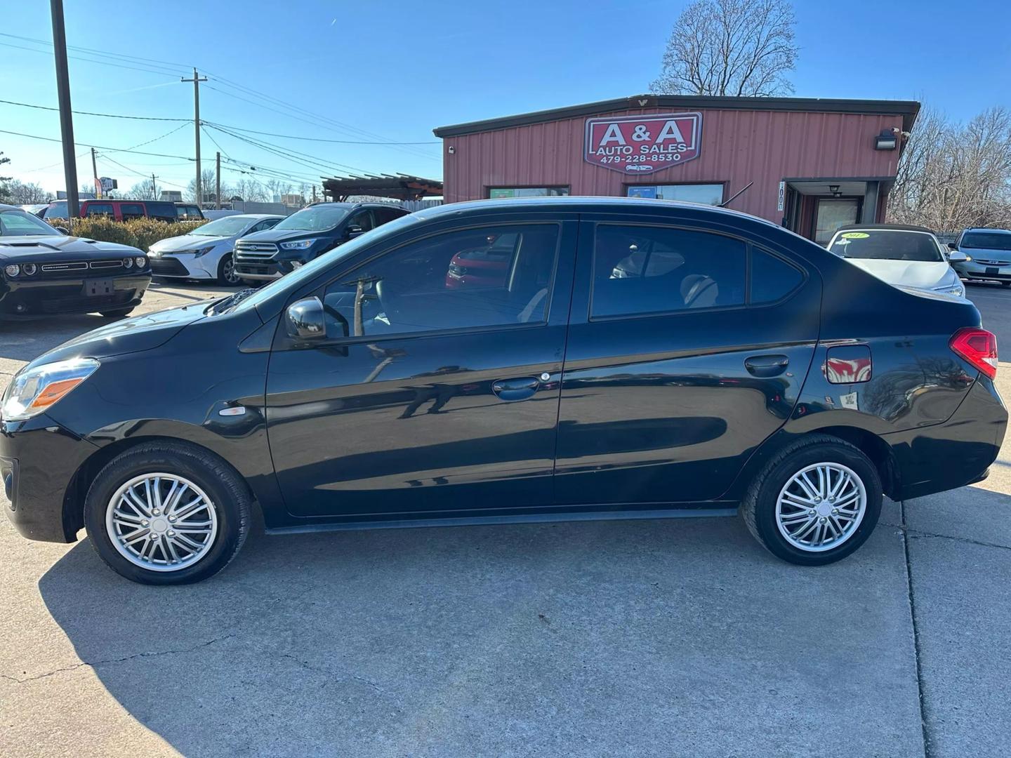 2019 Mitsubishi Mirage G4 ES photo 2