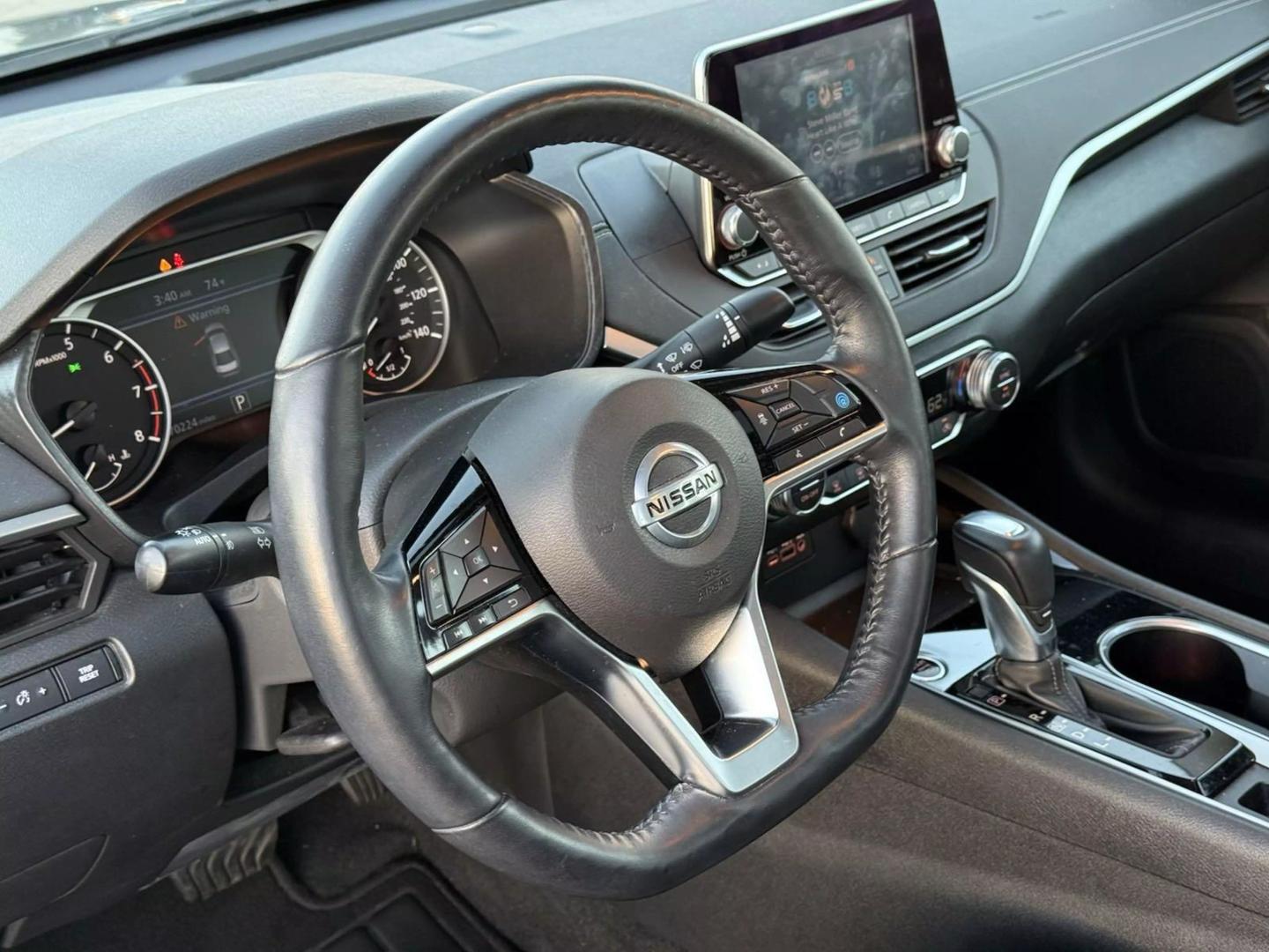 2020 Nissan Altima SV photo 28