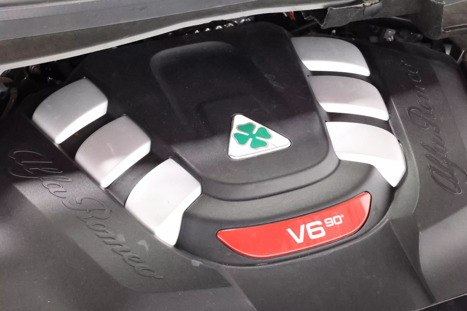 2022 Alfa Romeo Stelvio - Image 93