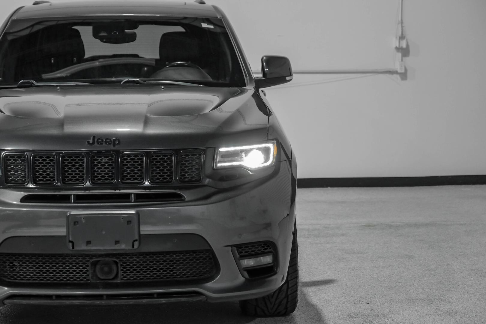 2018 Jeep Grand Cherokee SRT photo 52