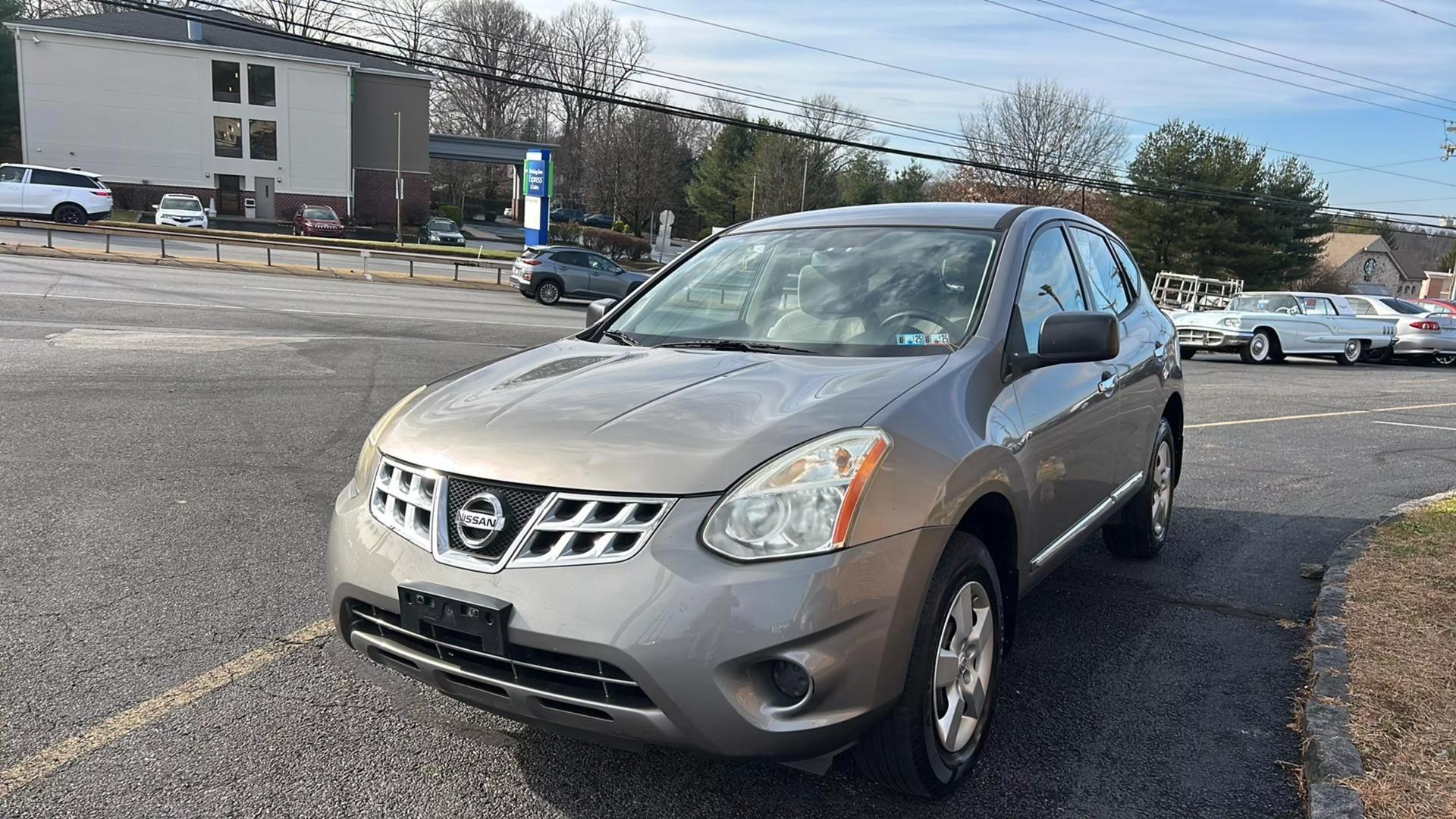 2011 Nissan Rogue S photo 30