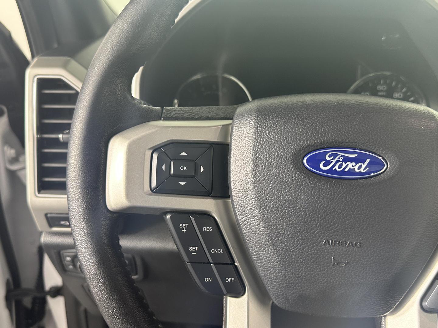 2019 Ford F-150 Lariat photo 42