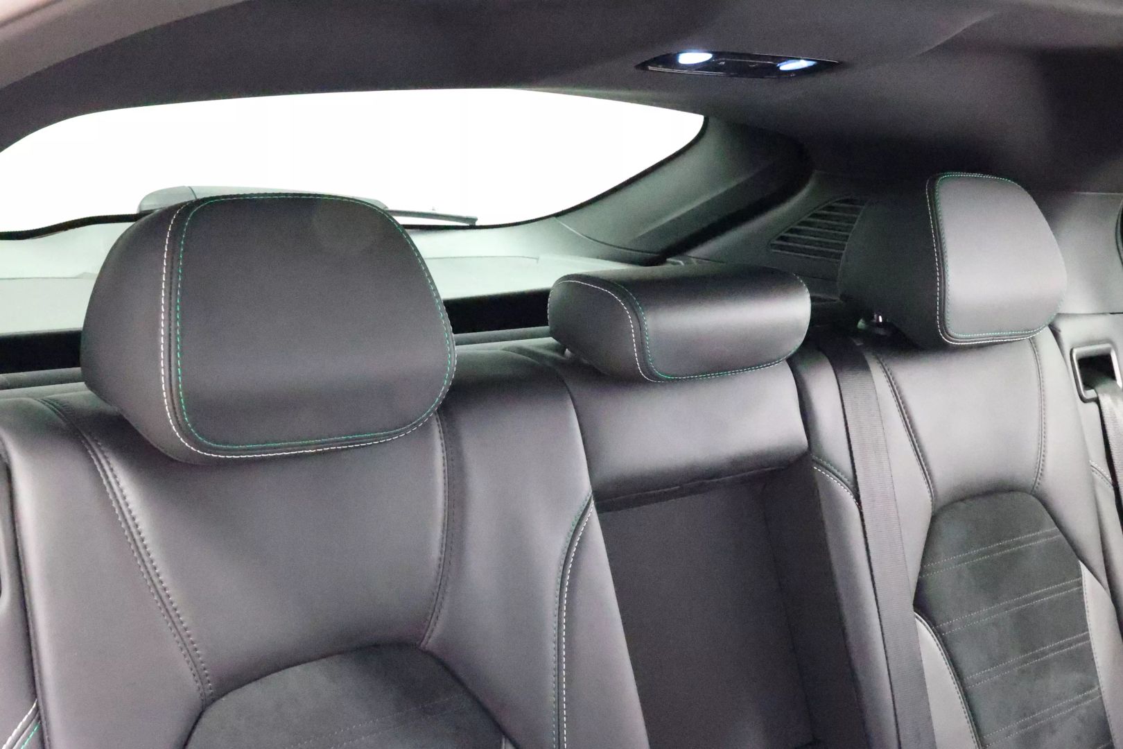 2022 Alfa Romeo Stelvio - Image 71