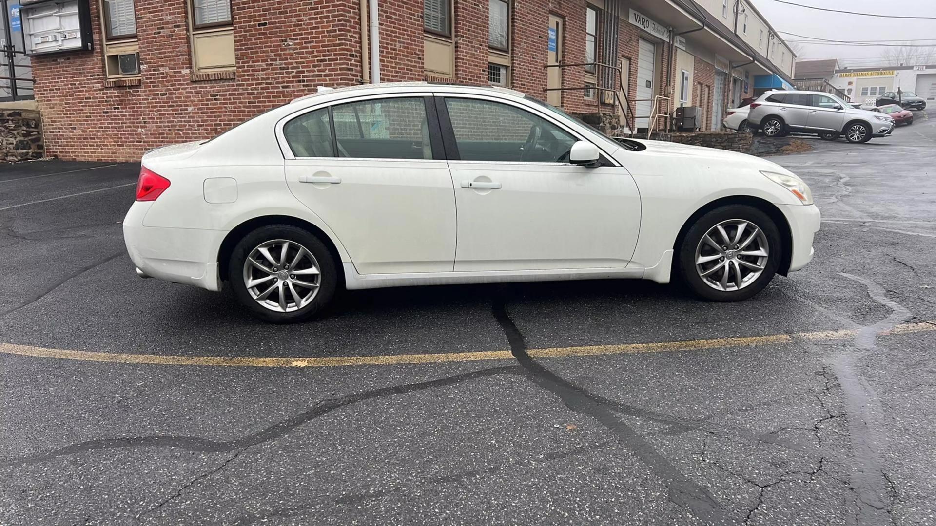 2008 INFINITI G 35 photo 12