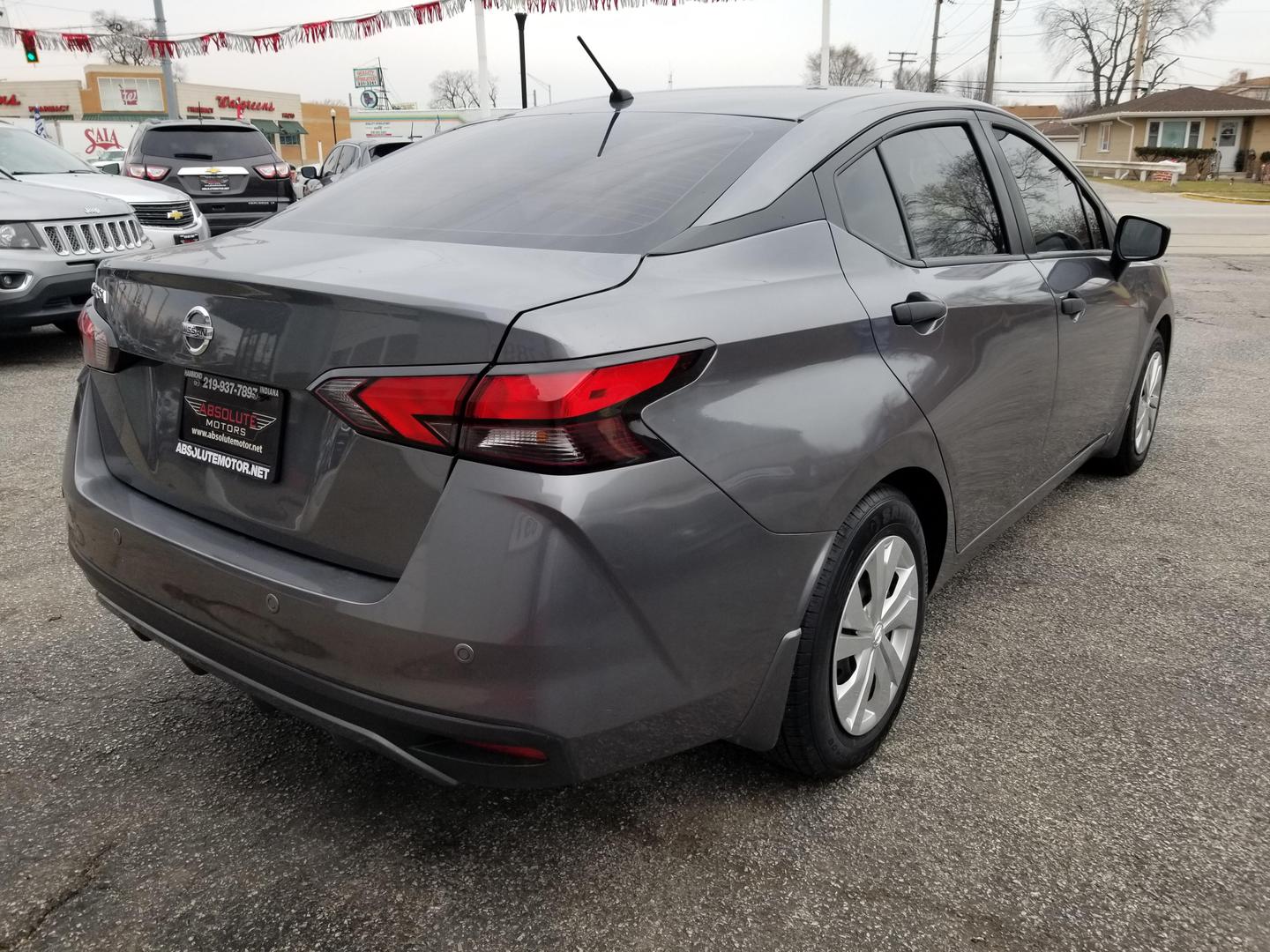 2020 Nissan Versa Sedan S photo 8