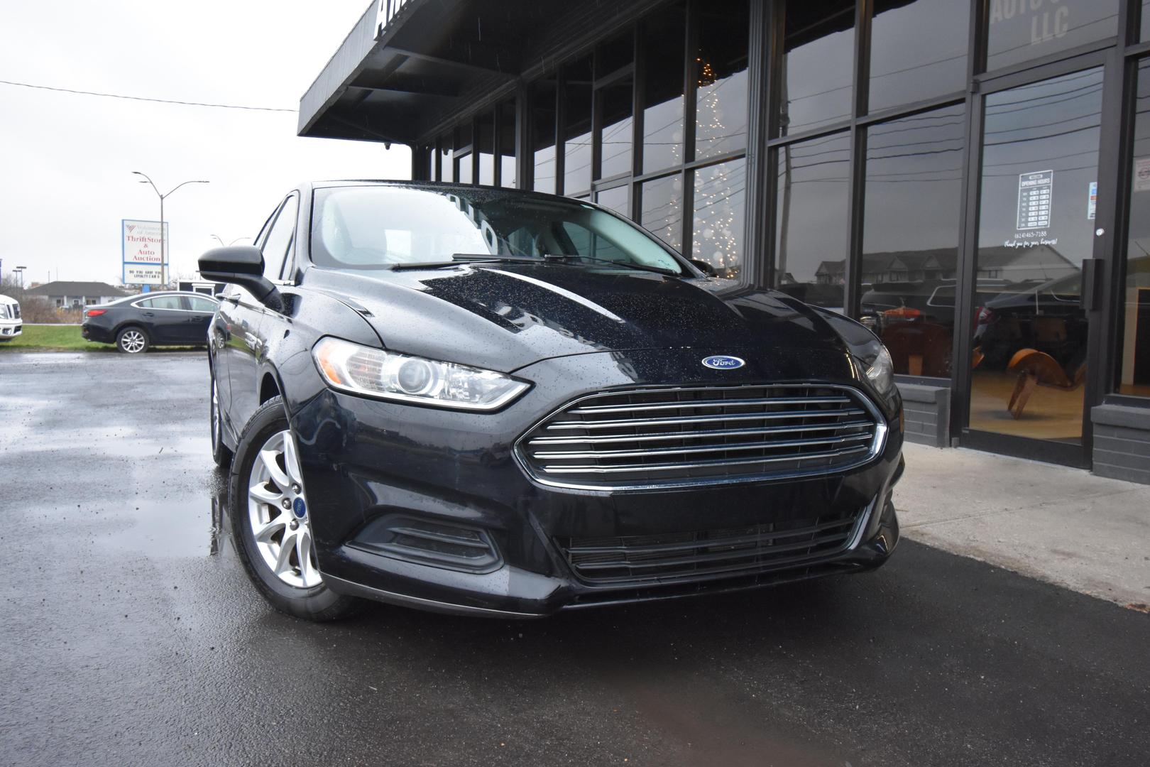 Ford Fusion's photo