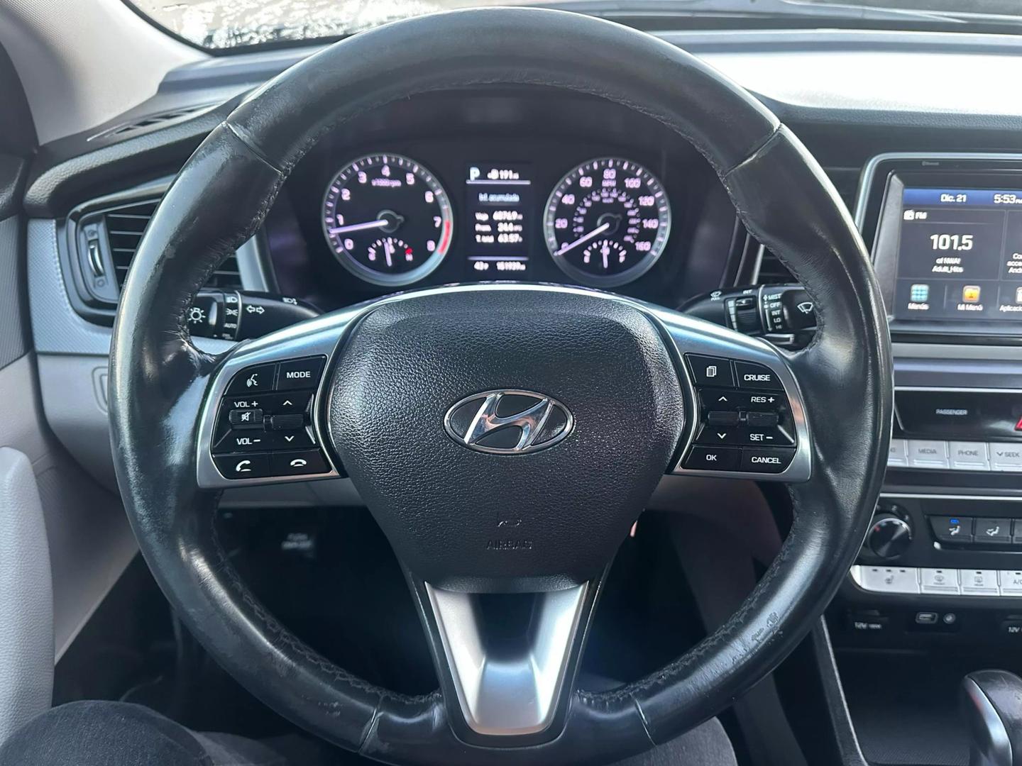 2018 Hyundai Sonata SEL photo 27