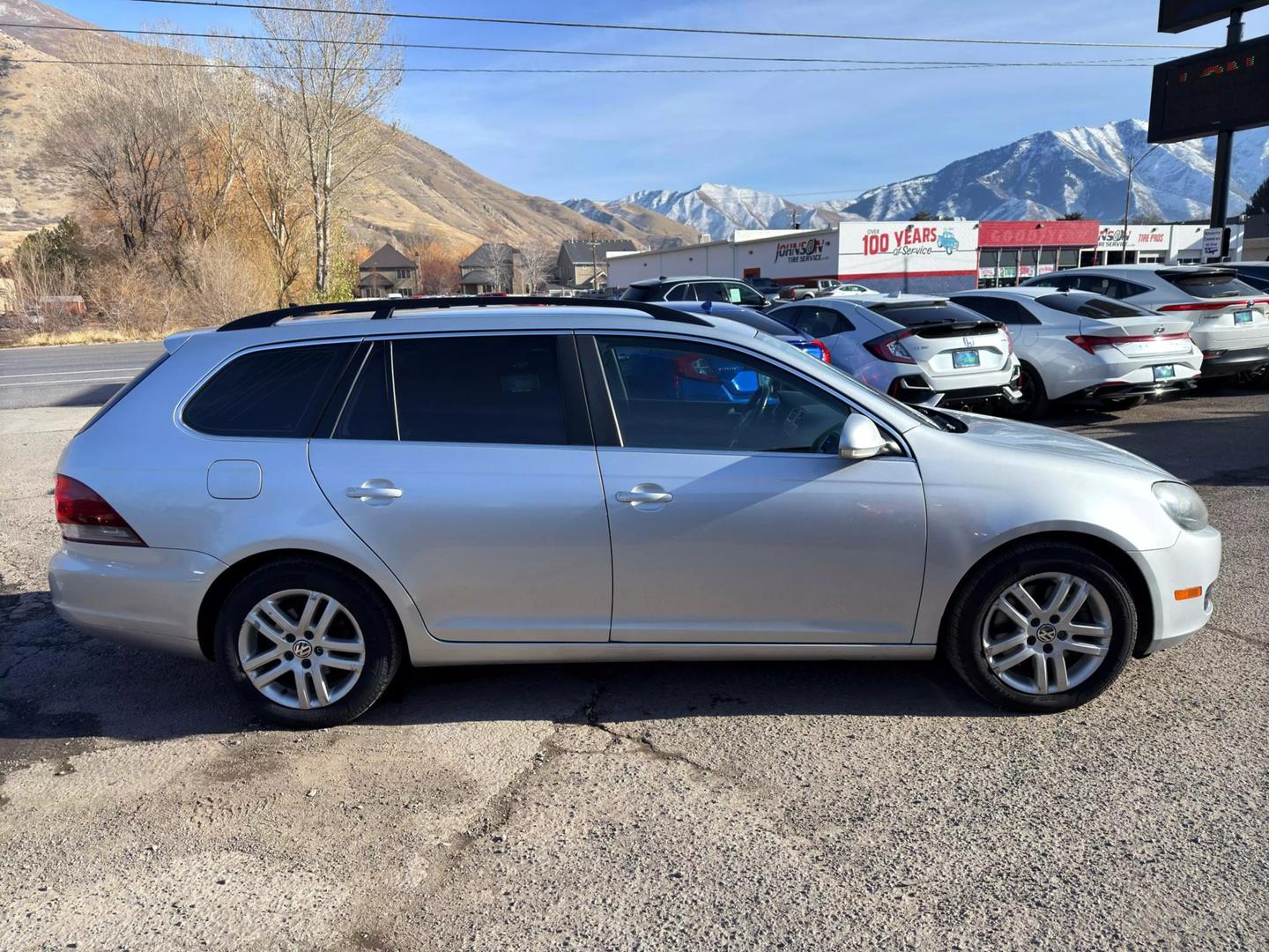 2013 Volkswagen Jetta SportWagen TDI photo 39