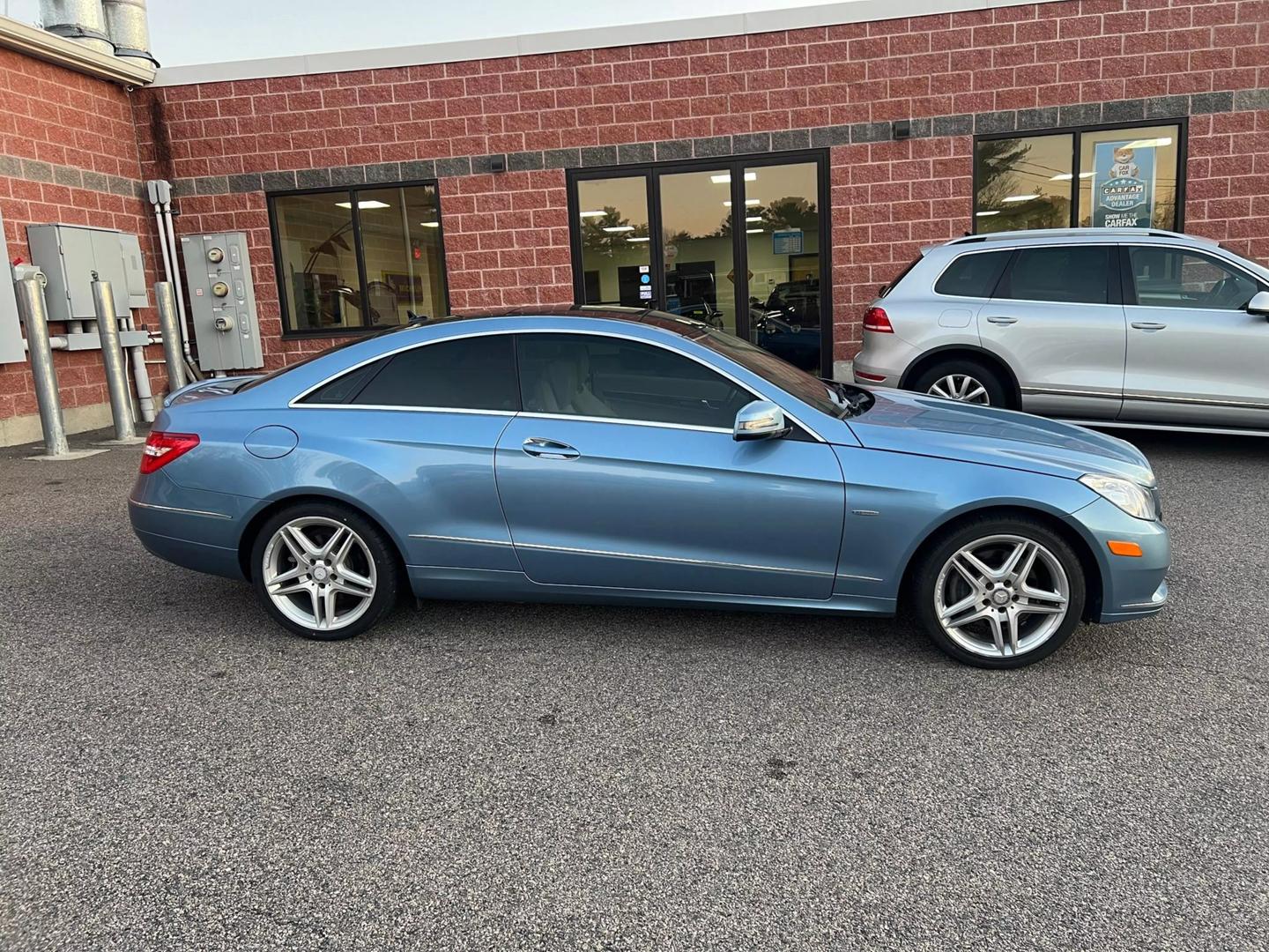 2012 Mercedes-Benz E-Class E350 photo 6