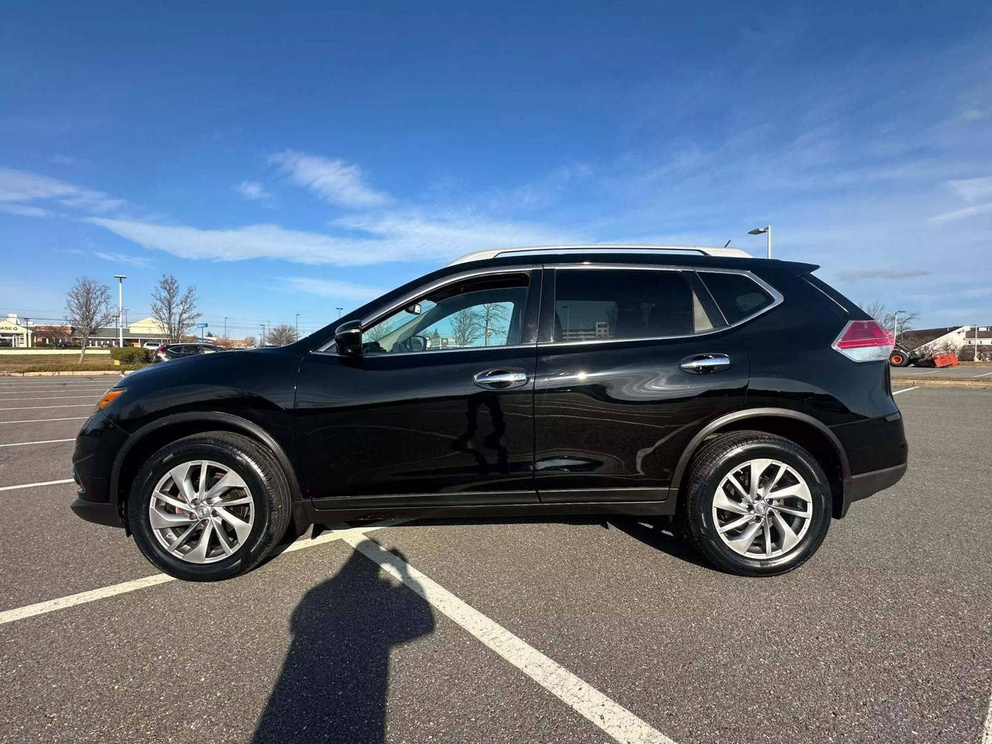 Nissan Rogue's photo