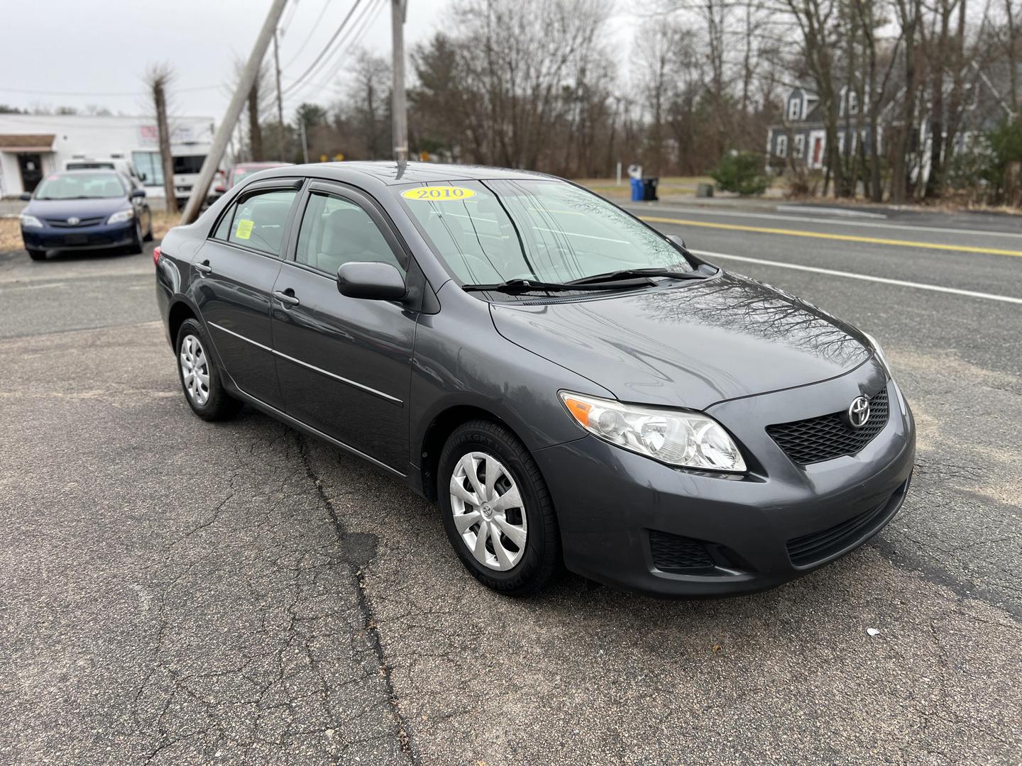 2010 Toyota Corolla LE photo 7