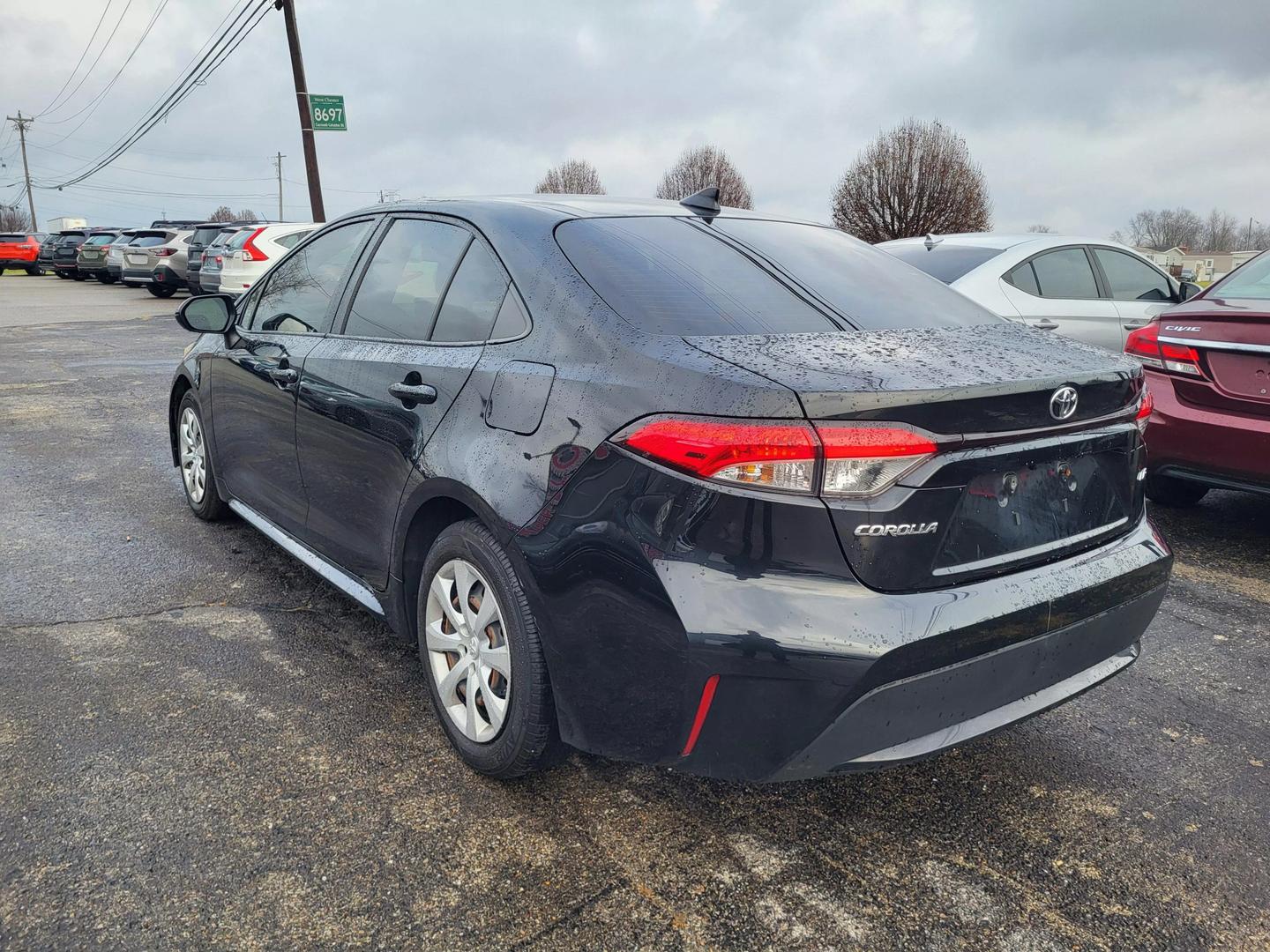 2021 Toyota Corolla LE photo 7