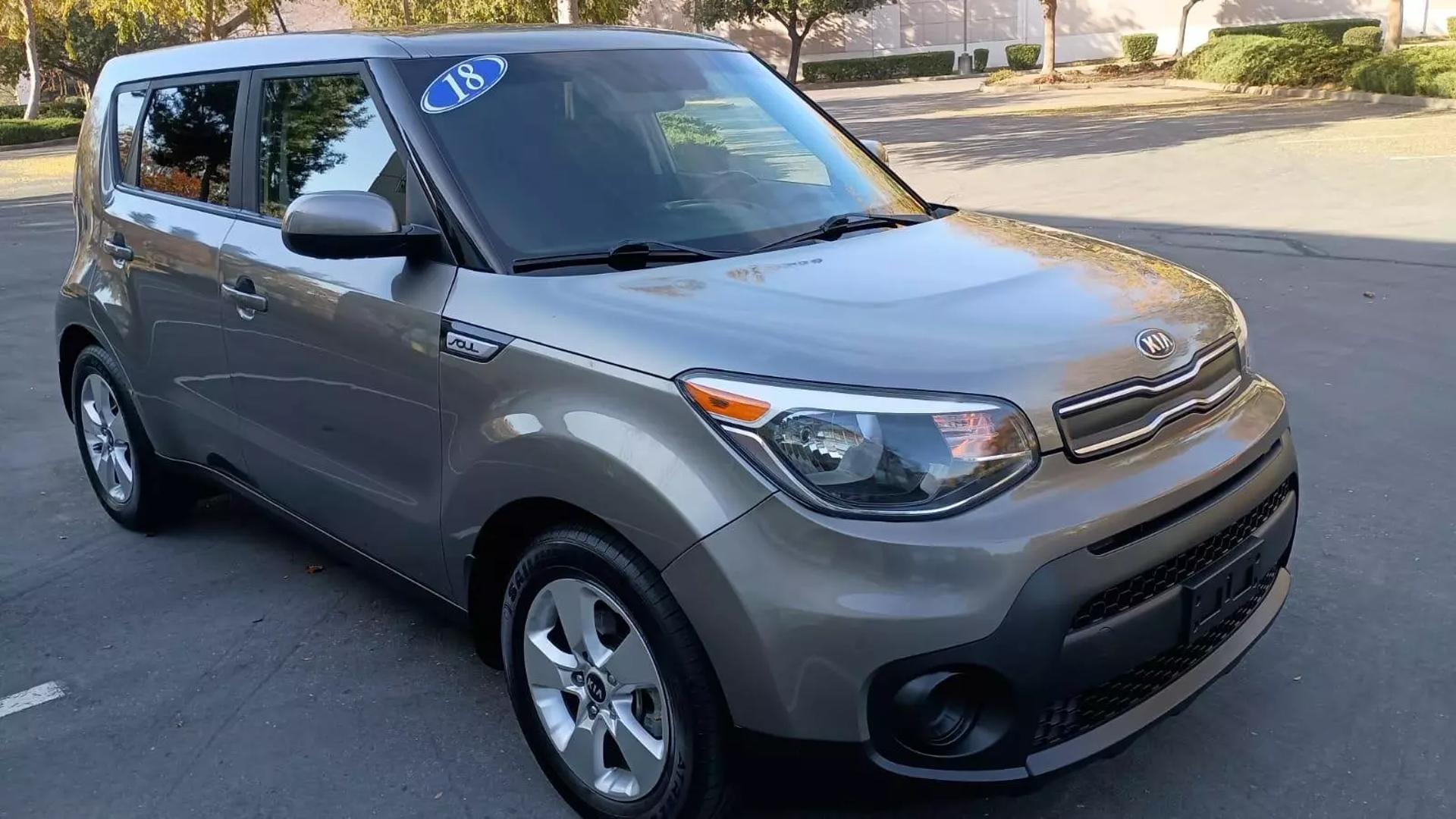 Kia Soul's photo