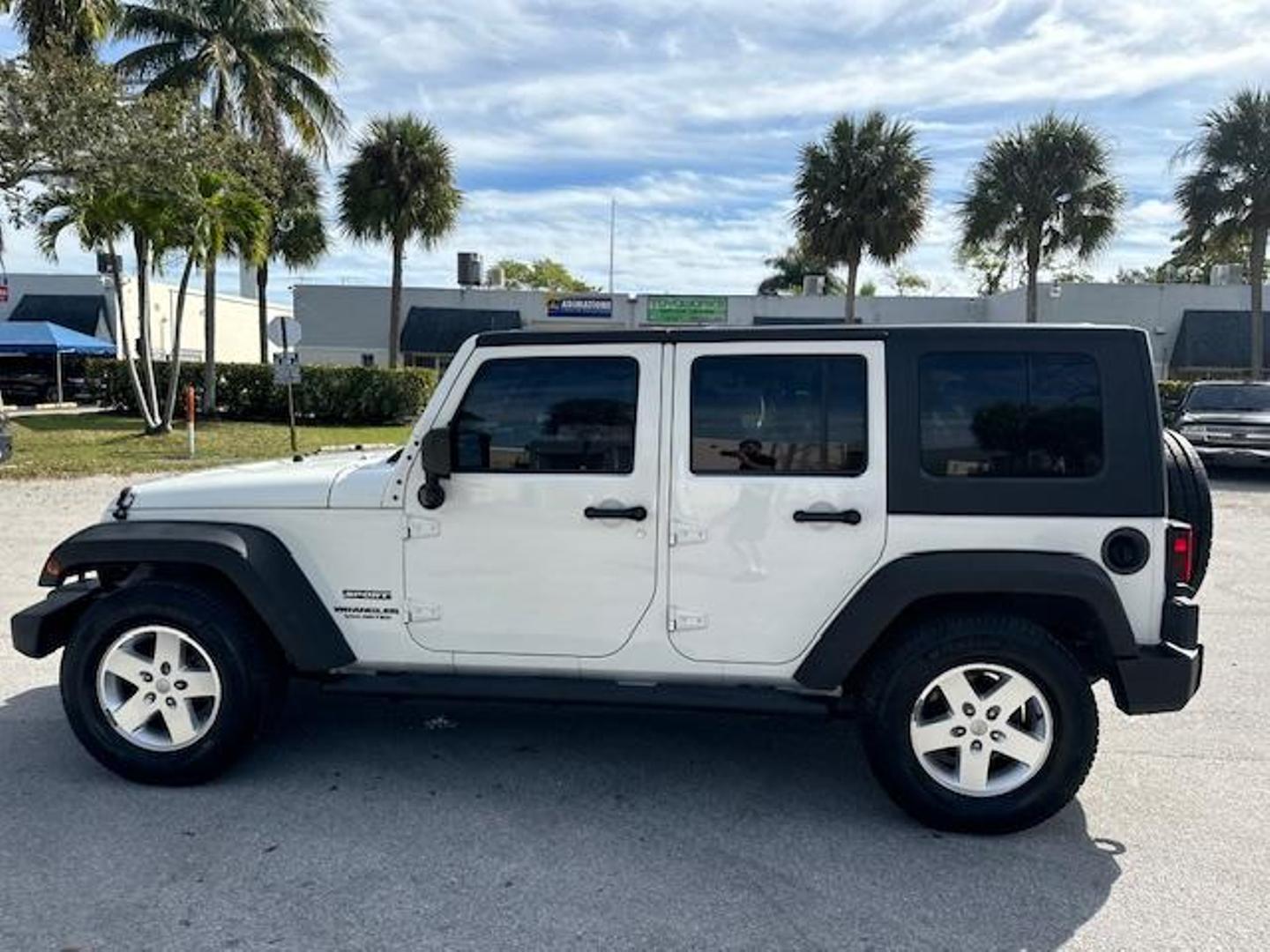 2010 Jeep Wrangler Unlimited Sport photo 15