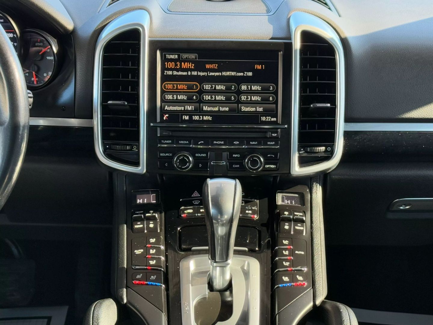 2016 Porsche Cayenne - Image 28