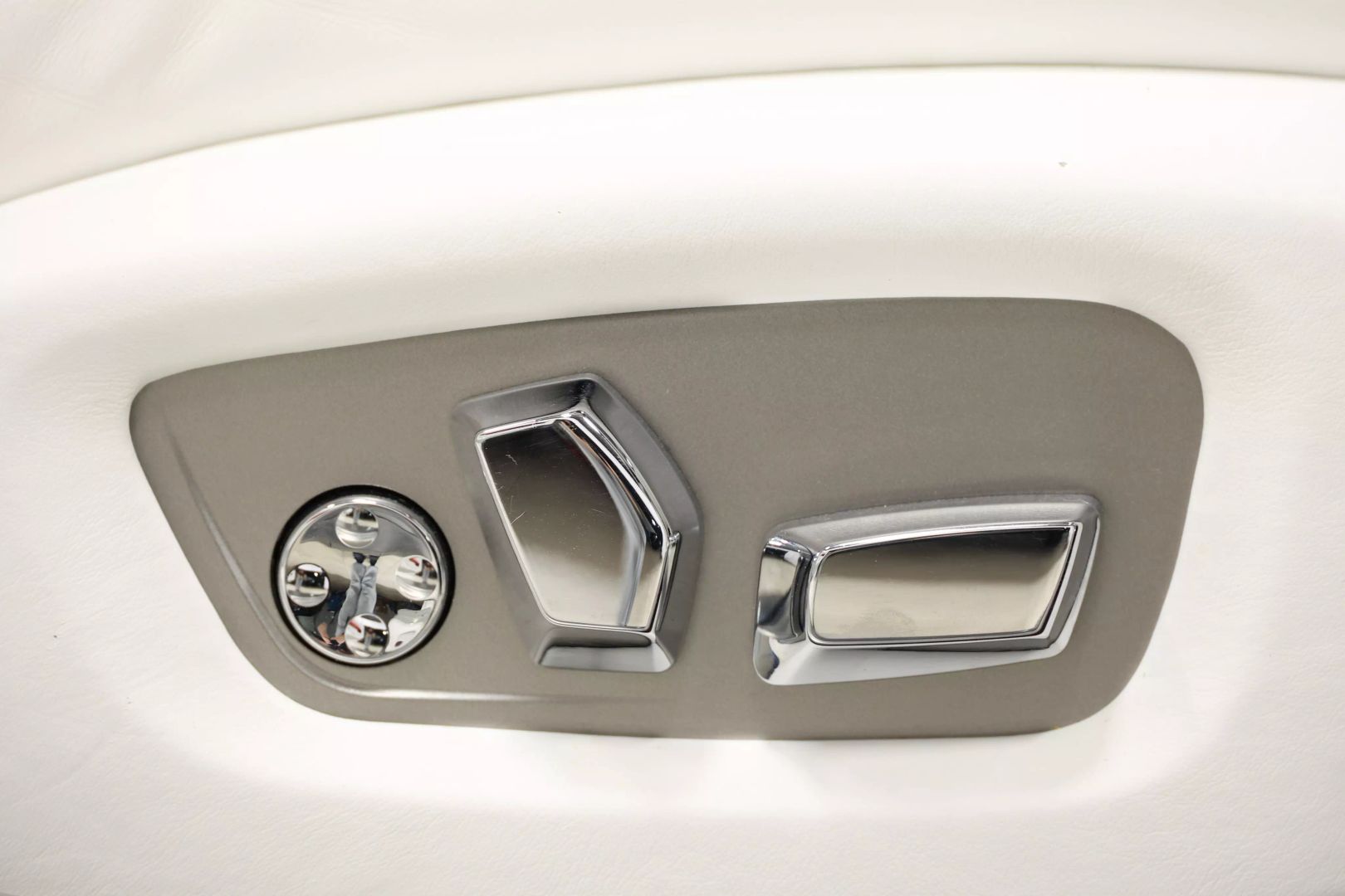 2017 Rolls-royce Wraith - Image 79