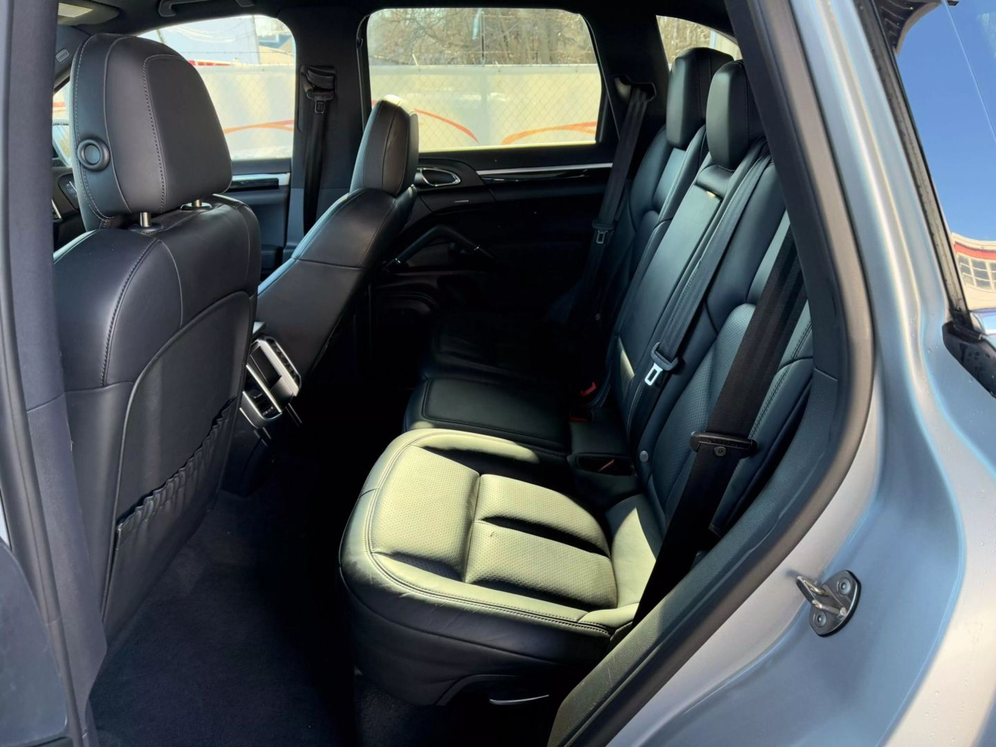 2016 Porsche Cayenne - Image 18