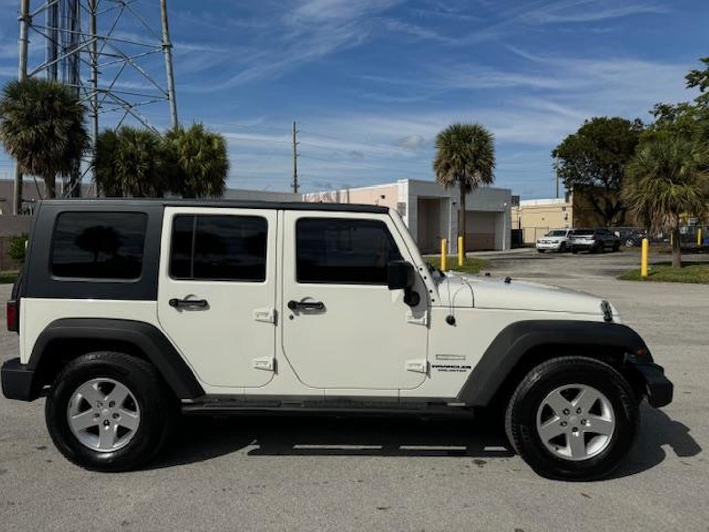 2010 Jeep Wrangler Unlimited Sport photo 7