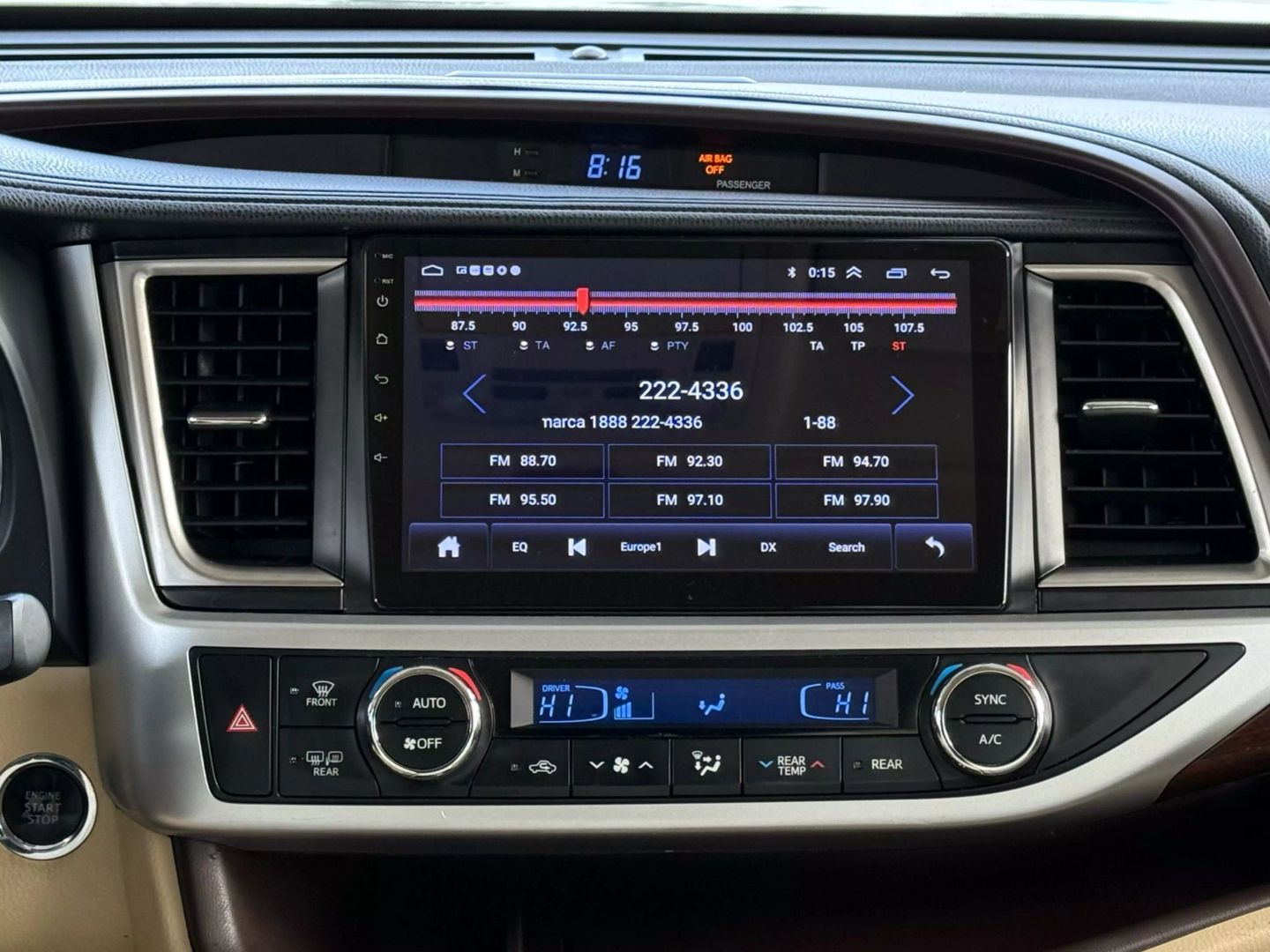 2016 Toyota Highlander - Image 29
