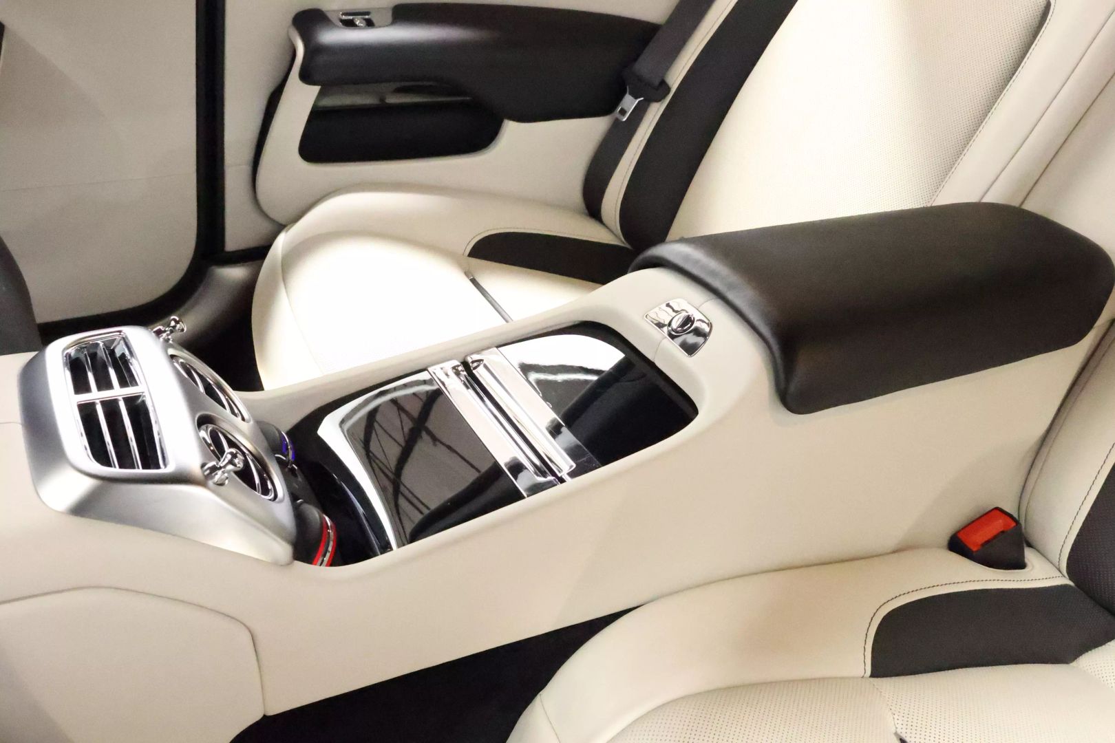 2017 Rolls-royce Wraith - Image 48