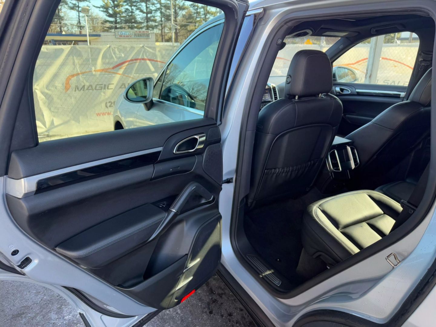 2016 Porsche Cayenne - Image 17