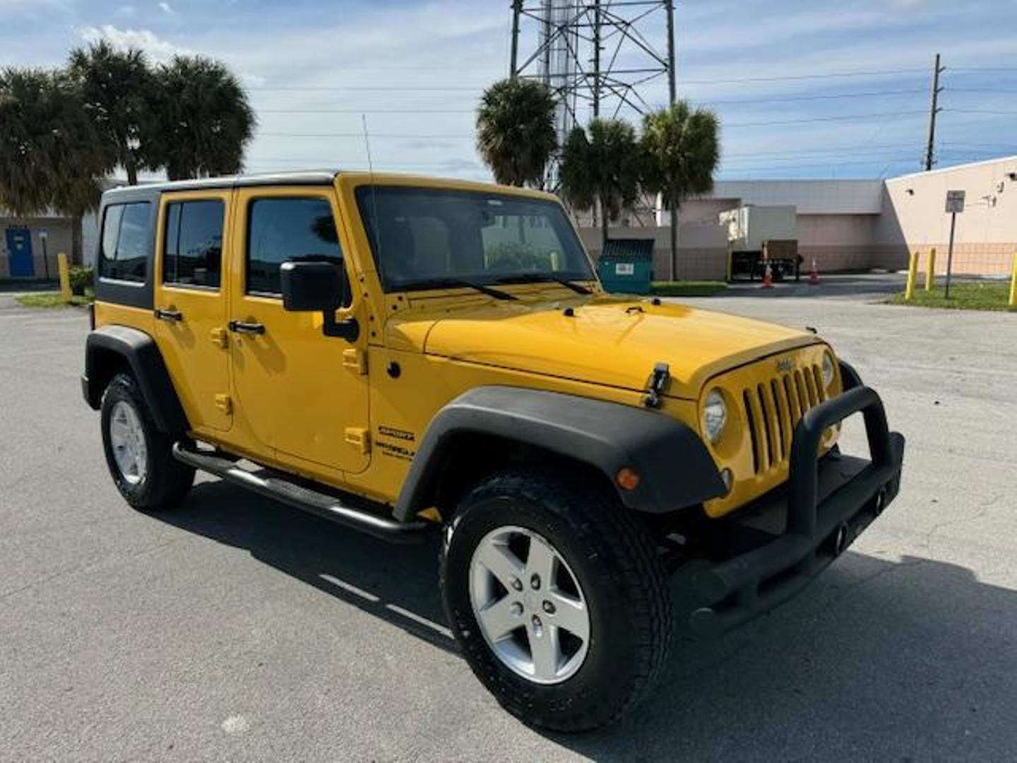 2015 Jeep Wrangler Unlimited Sport photo 3