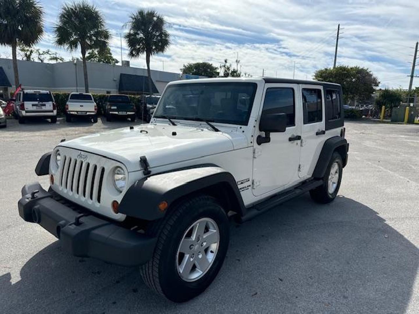 2010 Jeep Wrangler Unlimited Sport photo 19