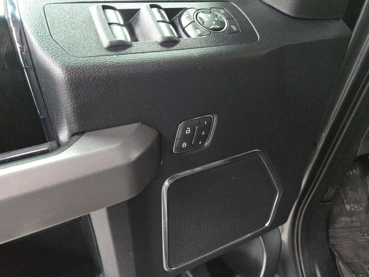 2020 Ford F150 Supercrew Cab - Image 29